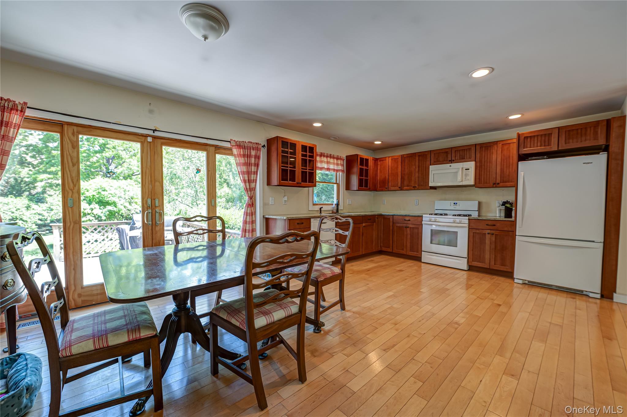 37 Crescent Bow Property Photo 4