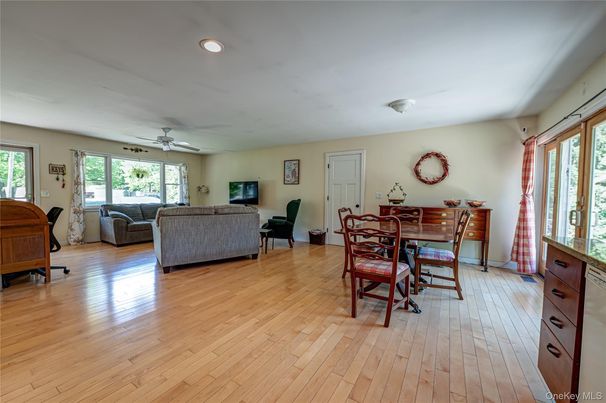 37 Crescent Bow Property Photo 6