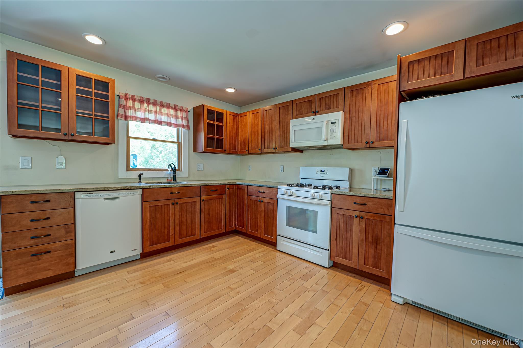 37 Crescent Bow Property Photo 8