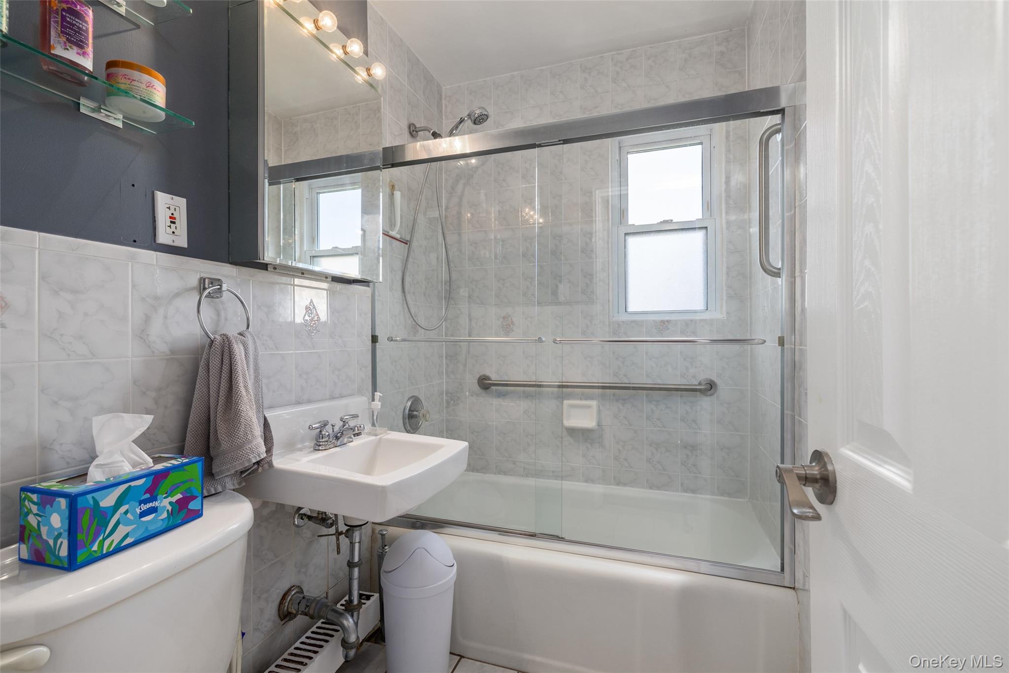251-38 71st Avenue 80b Property Photo 11