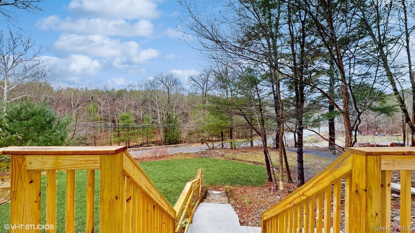 736 State Route 55 Property Photo 23