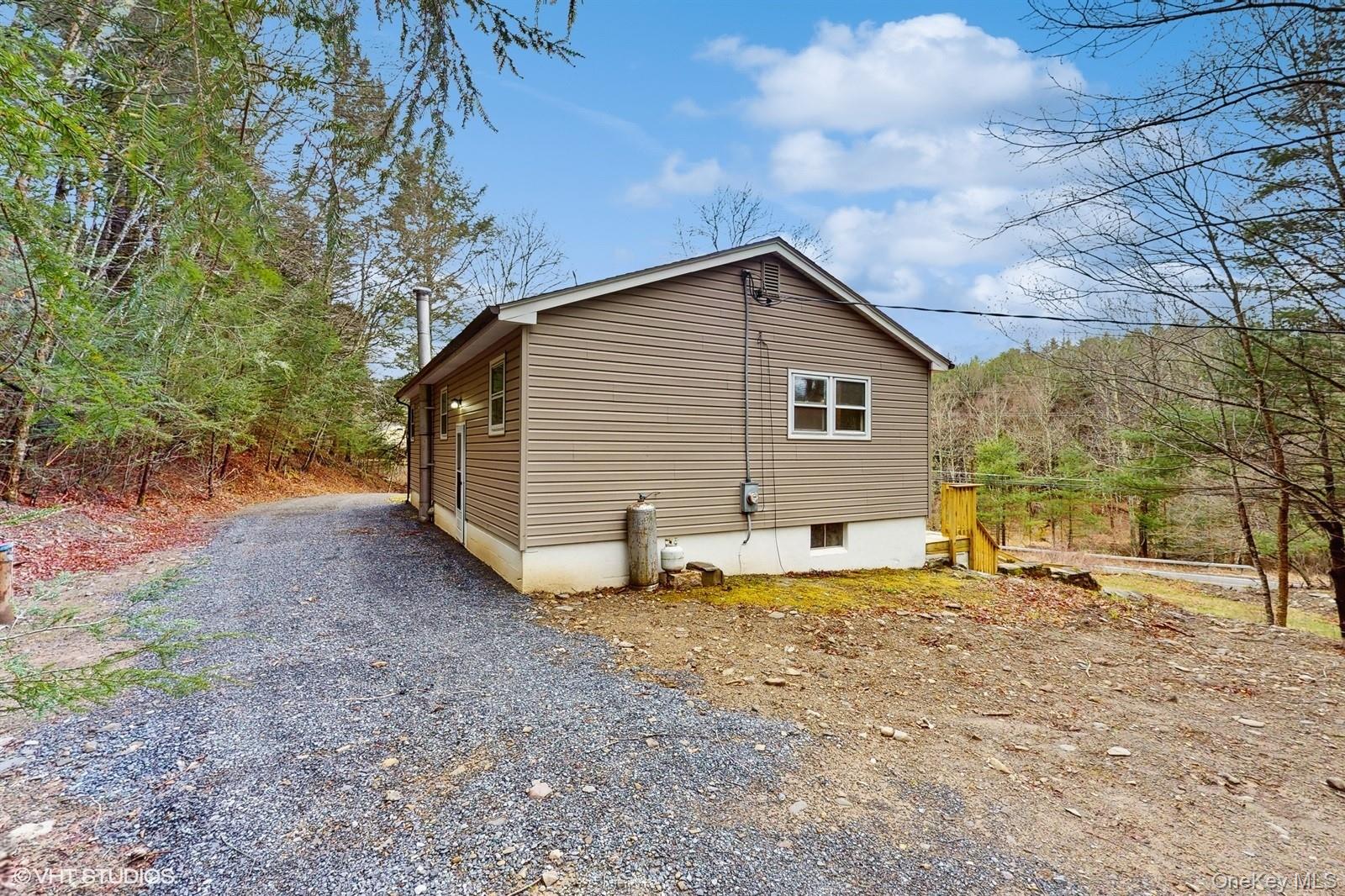 736 State Route 55 Property Photo 26