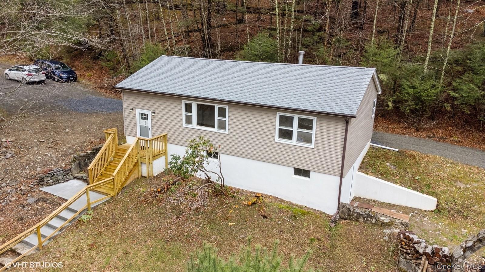 736 State Route 55 Property Photo 44