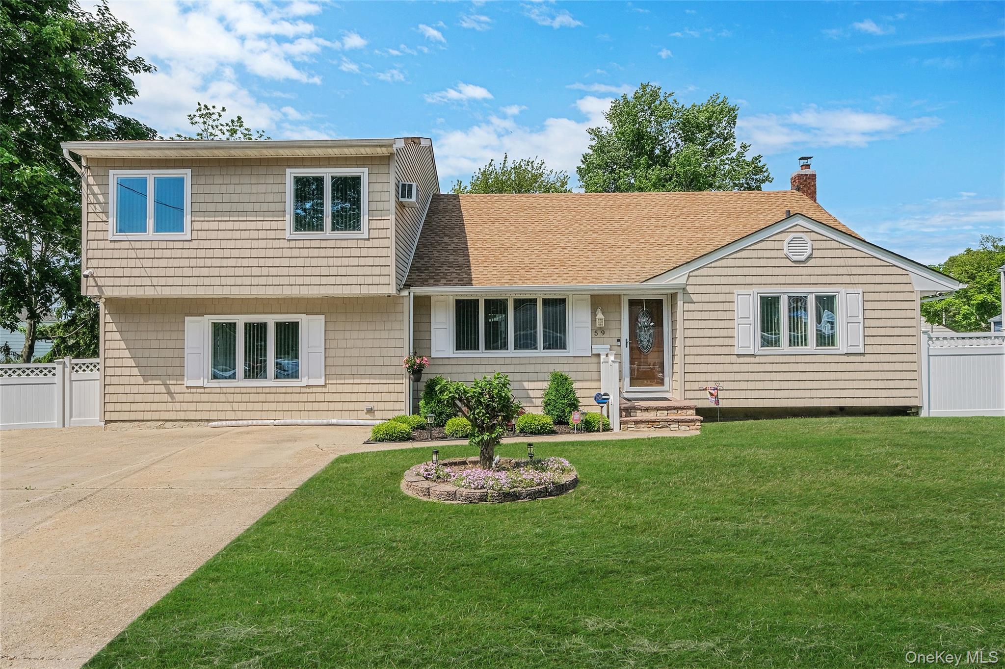 59 Maybrook Road Property Photo 1