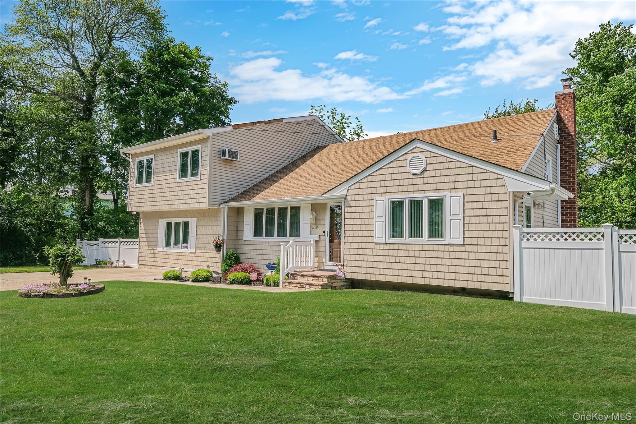 59 Maybrook Road Property Photo 3