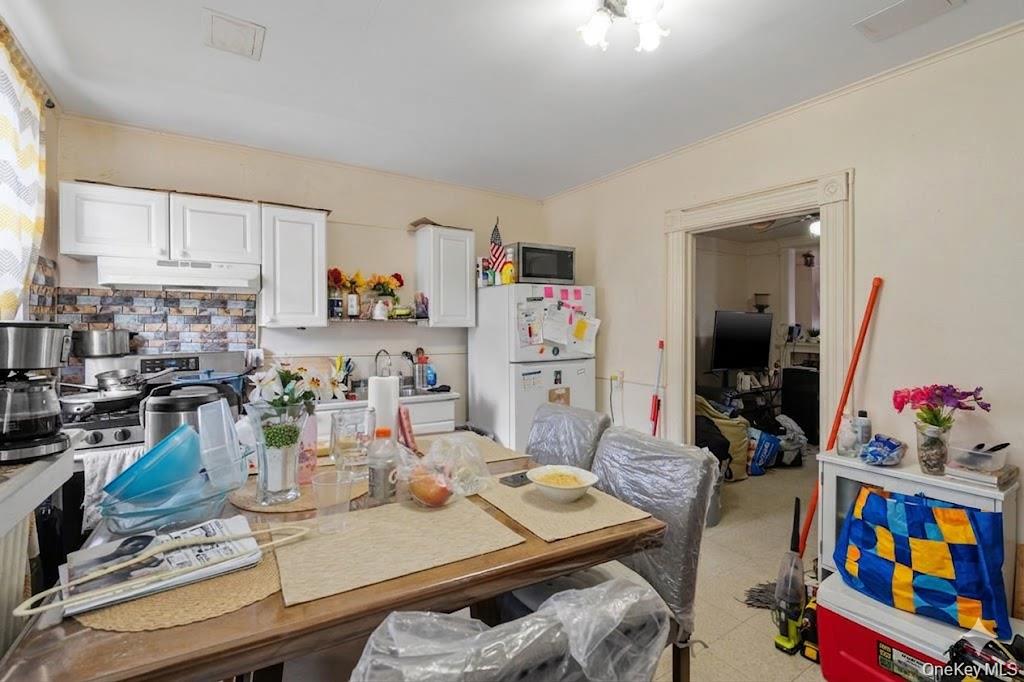 402 Broadway Property Photo 24