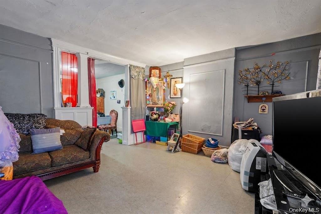 402 Broadway Property Photo 35