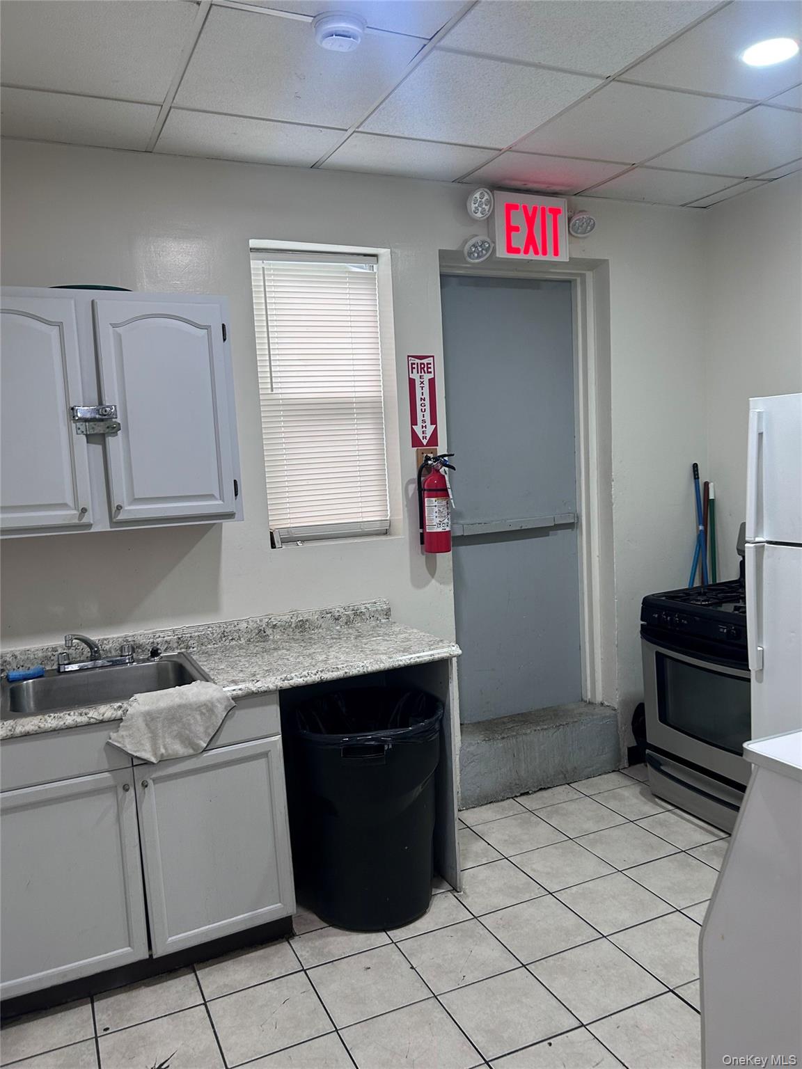 200-21 Linden Boulevard Property Photo 19