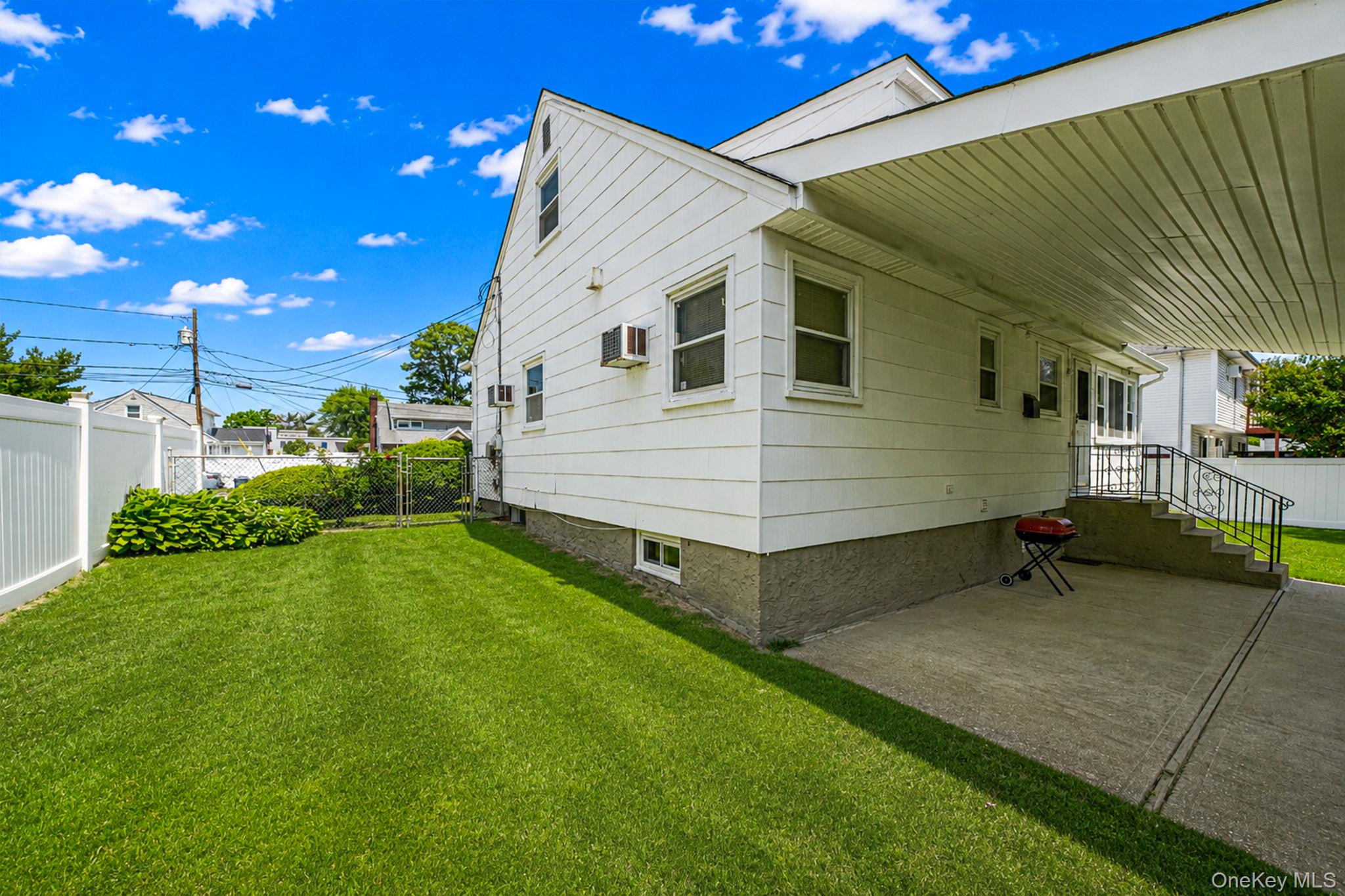 66 Henry Avenue Property Photo 6
