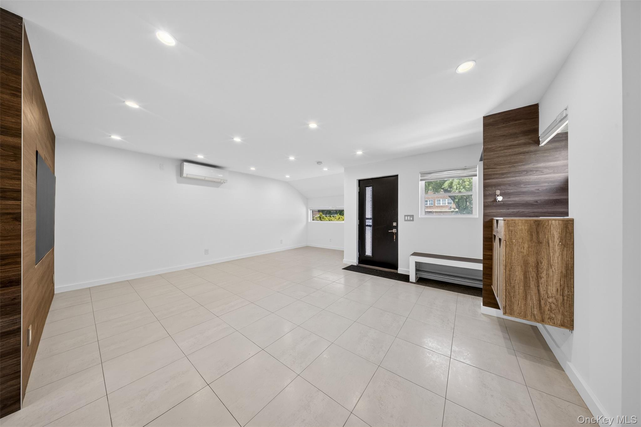 1222 151st Place Property Photo 3