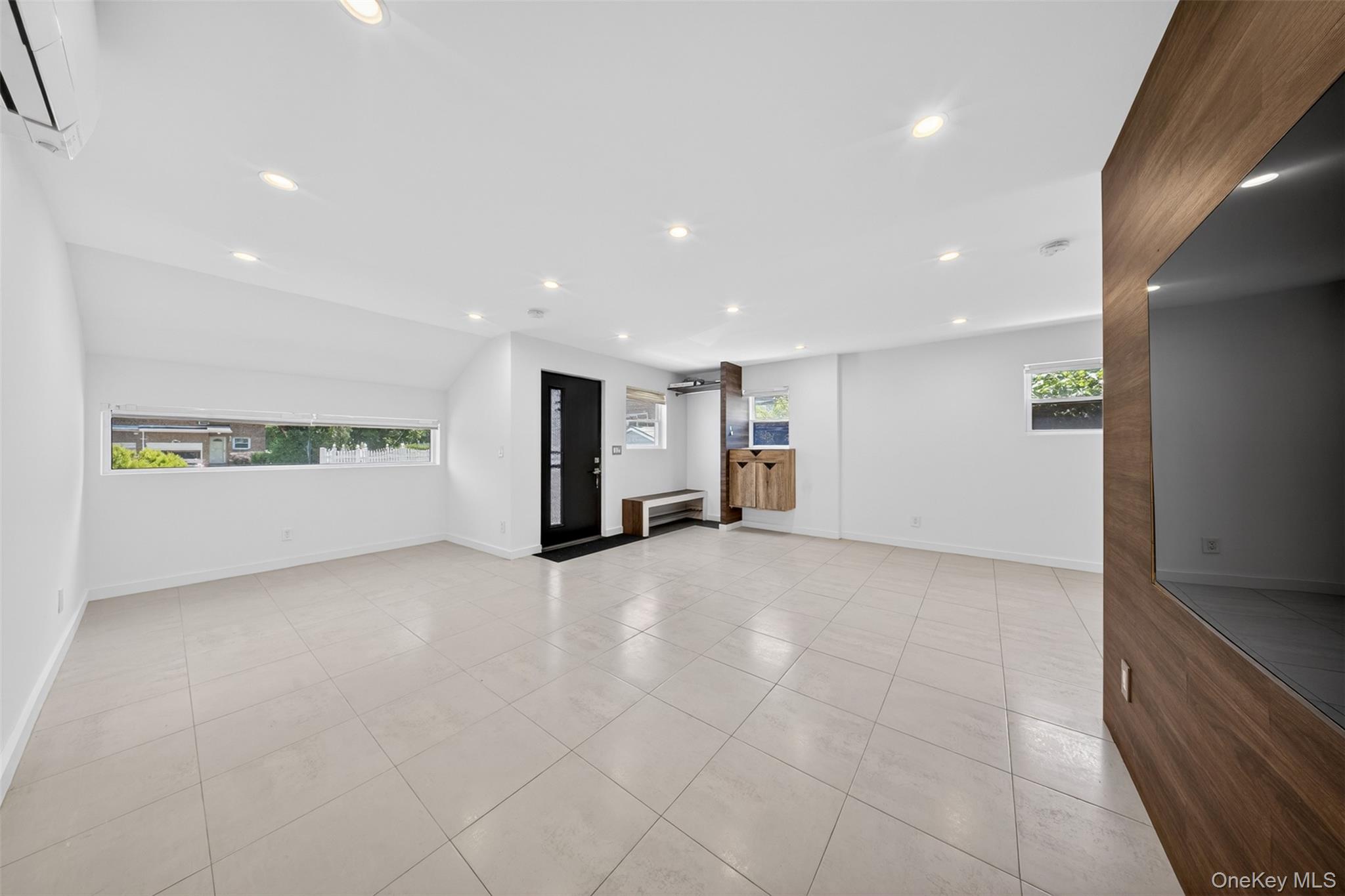 1222 151st Place Property Photo 6