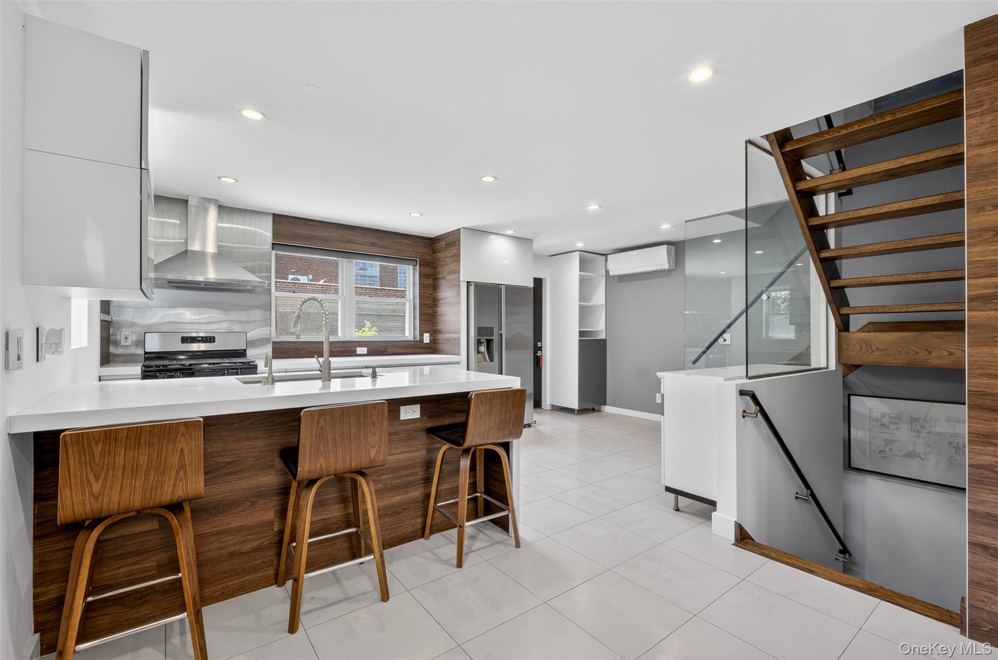 1222 151st Place Property Photo 10