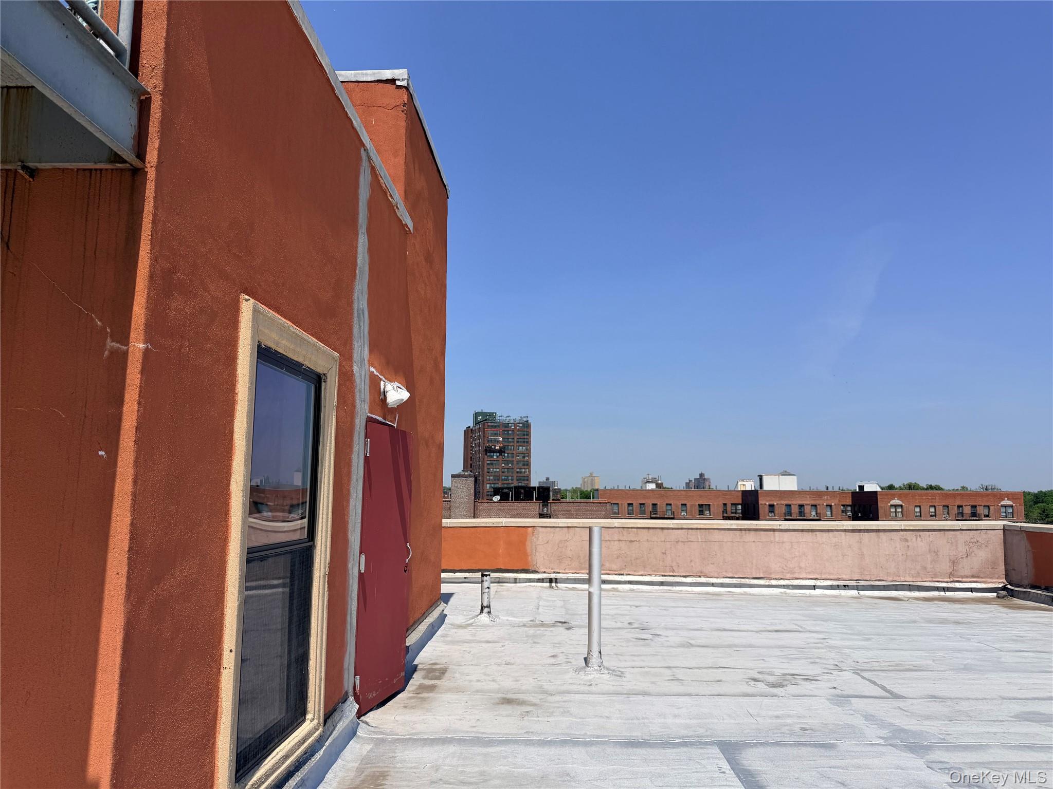 772 E 182nd Street Property Photo 10