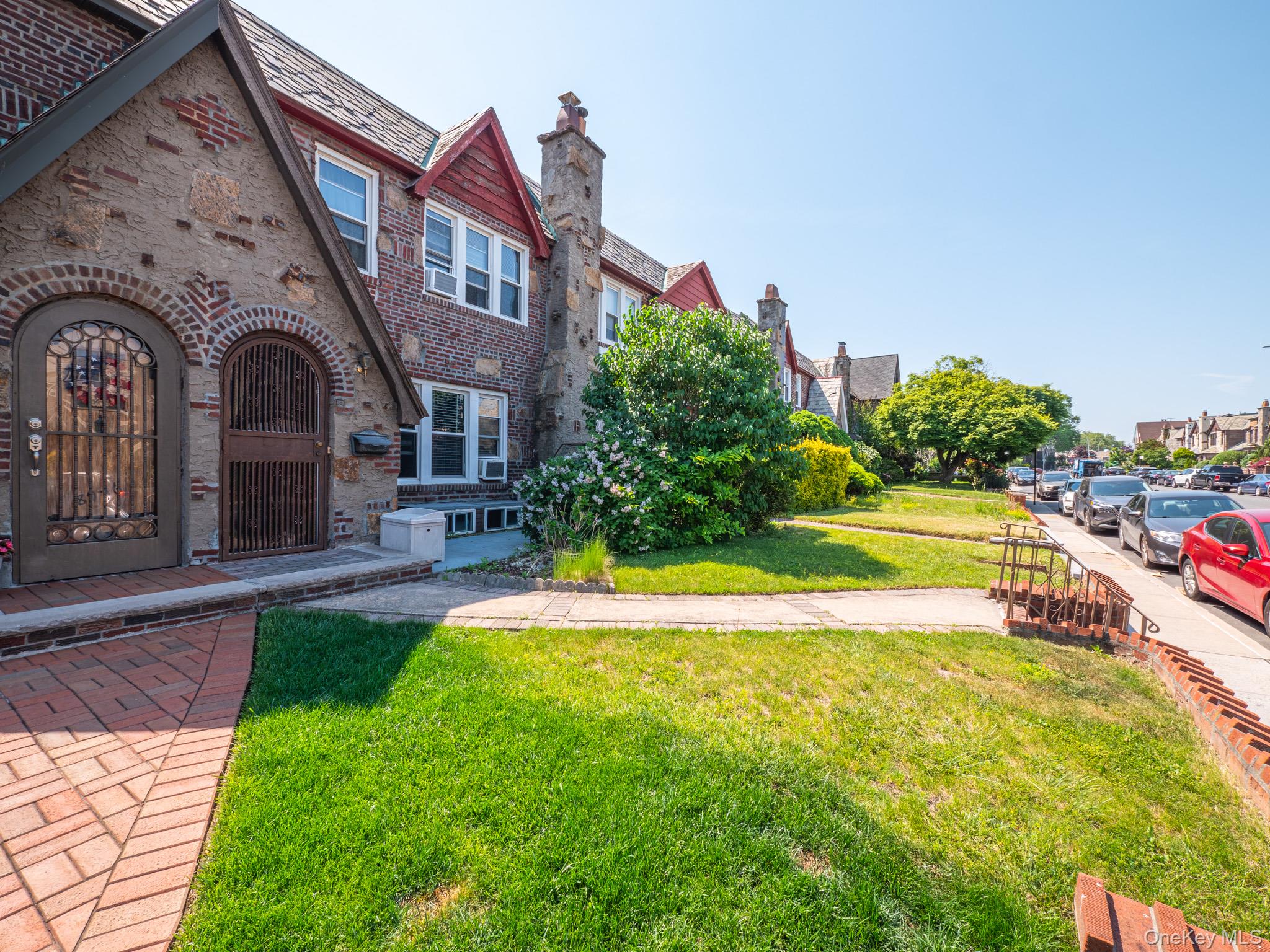 8914 63rd Avenue Property Photo 3