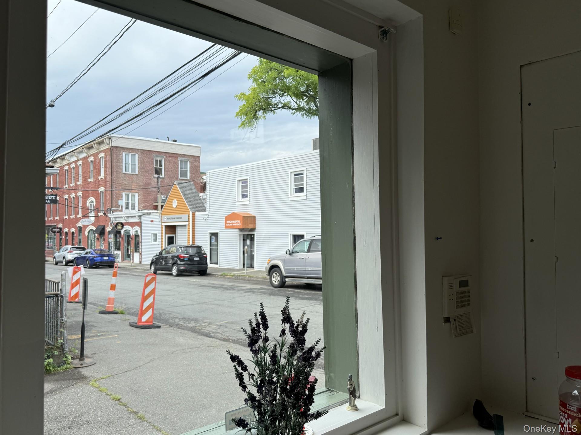 27 N Franklin Street Property Photo 5