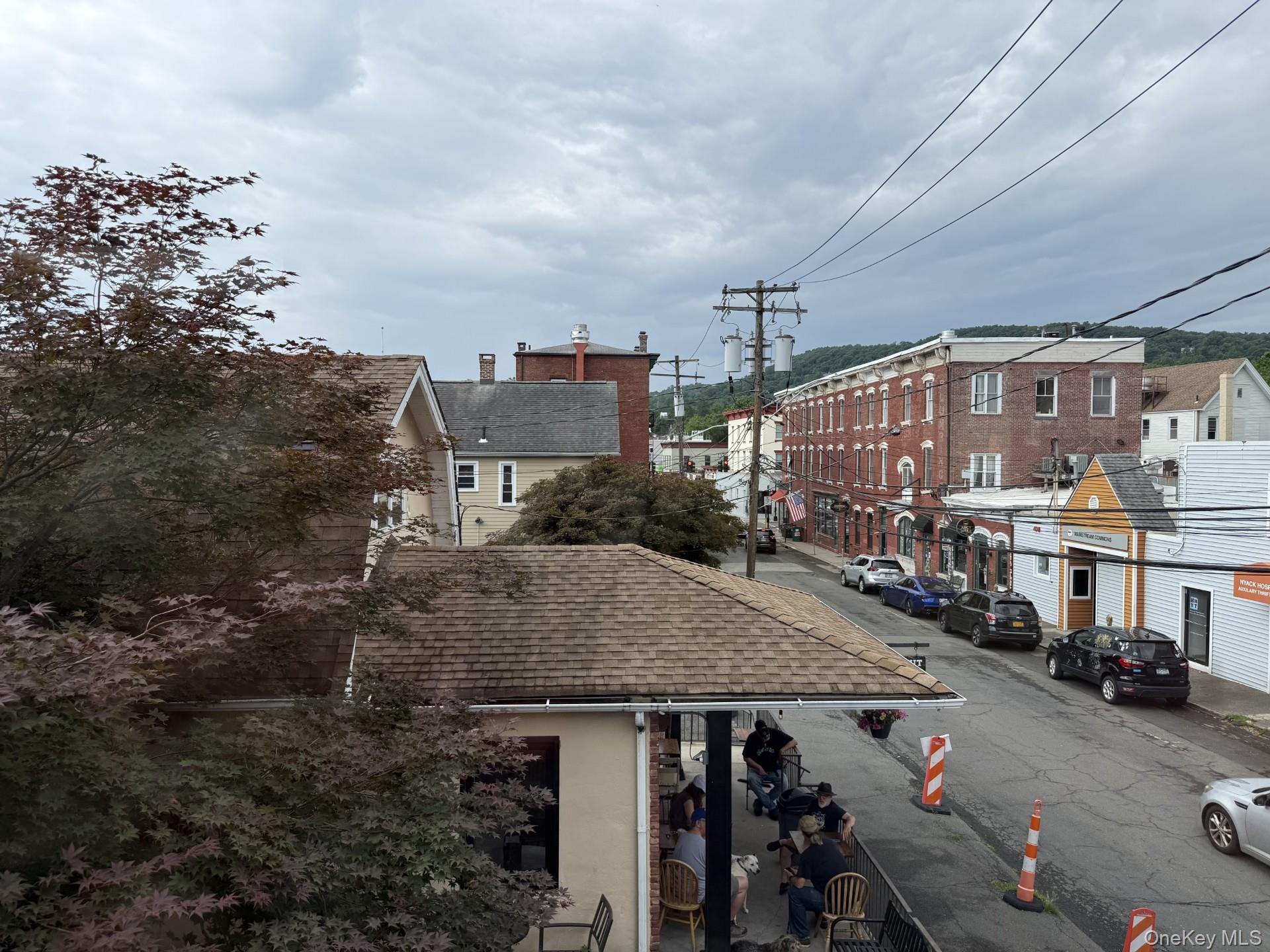 27 N Franklin Street Property Photo 9