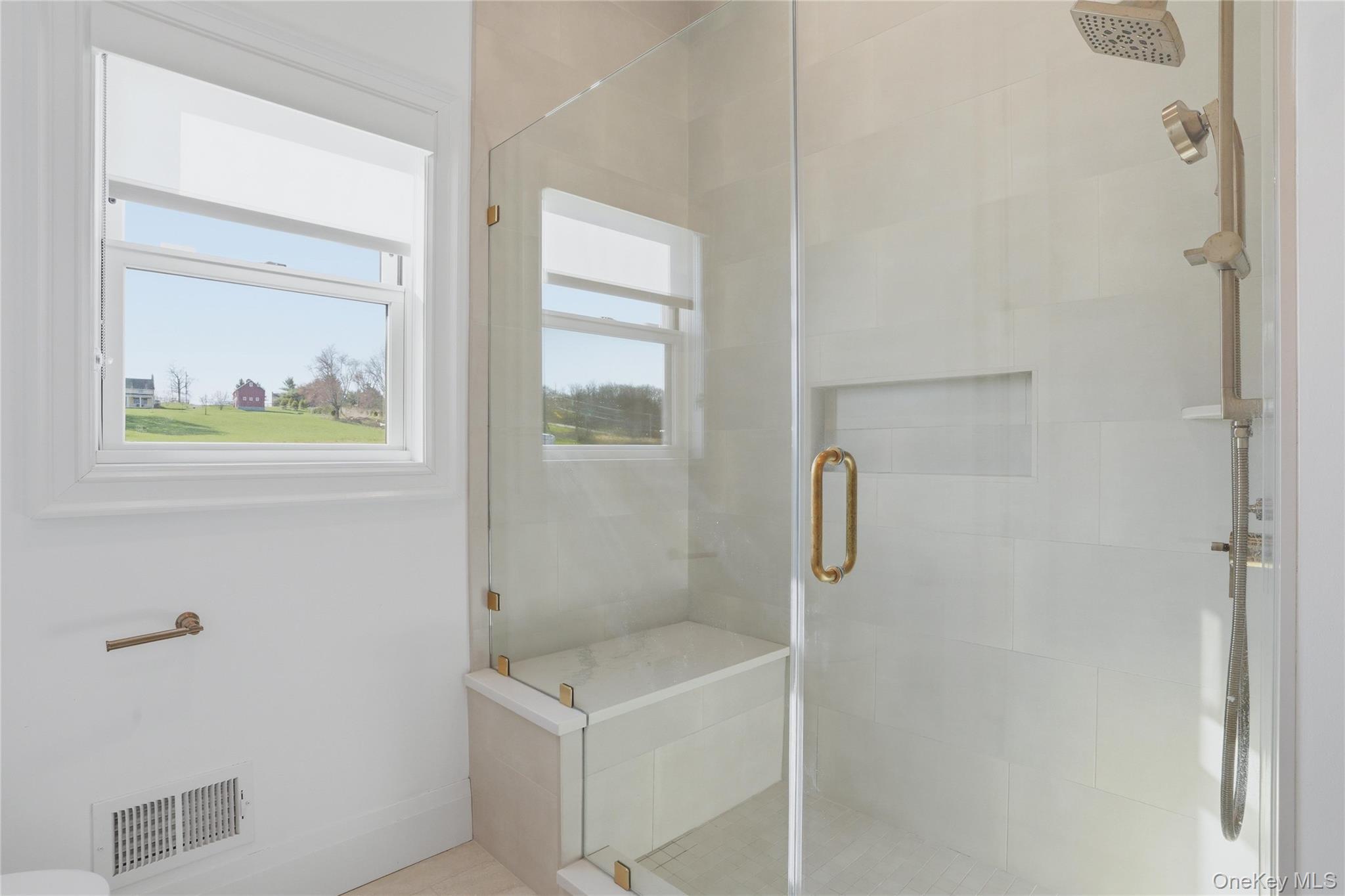400 Bruyn Turnpike Property Photo 17
