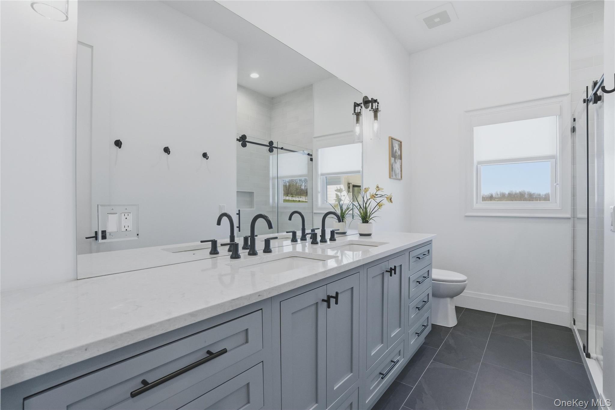 400 Bruyn Turnpike Property Photo 35