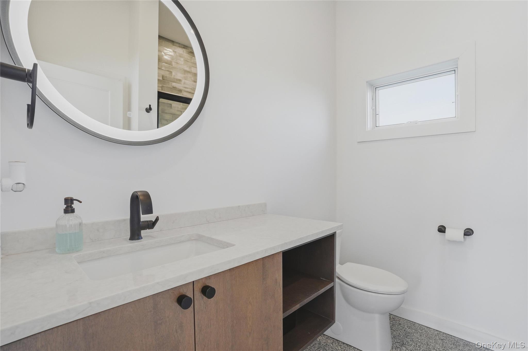 400 Bruyn Turnpike Property Photo 43