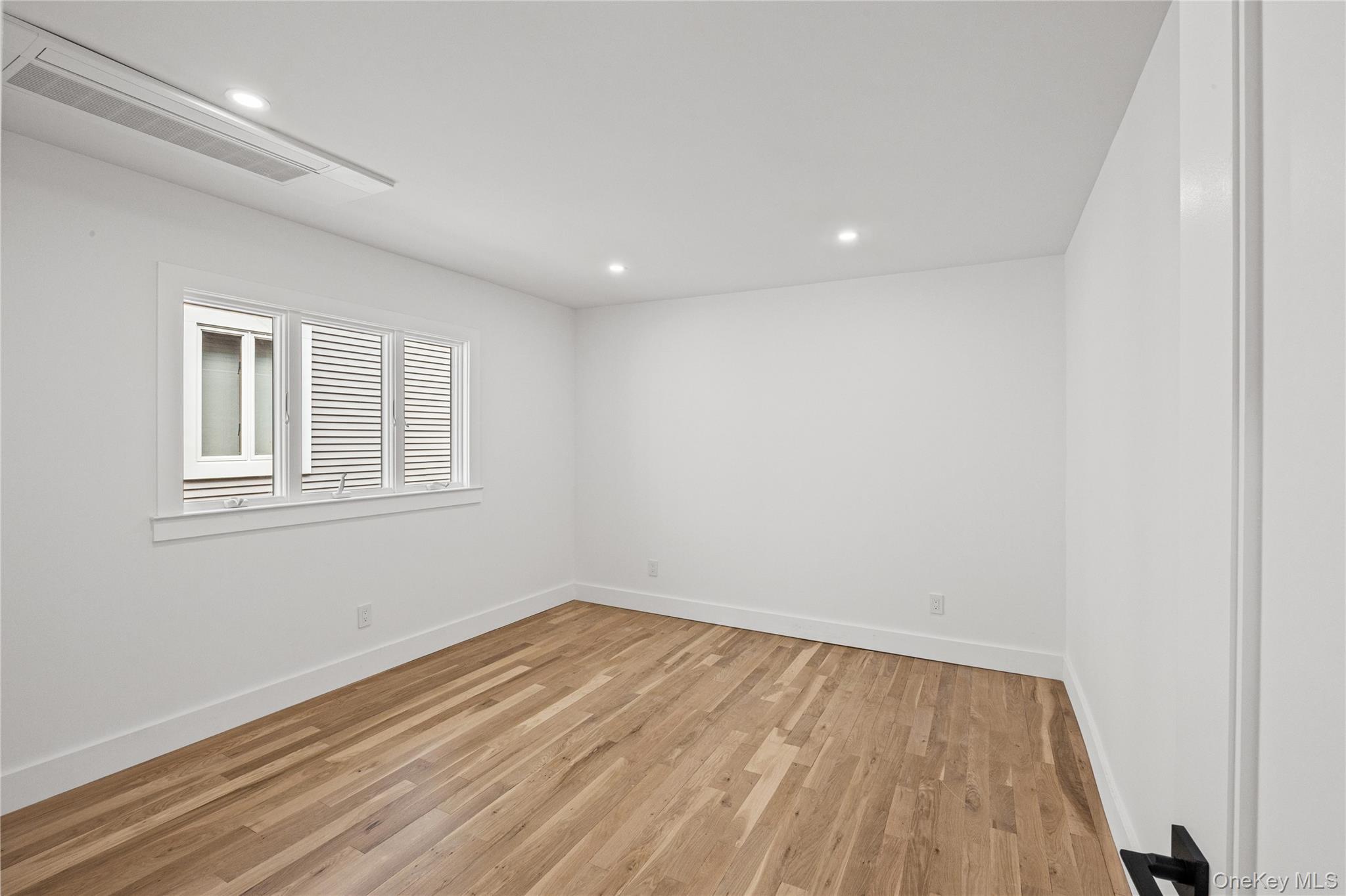 119 Alhambra Road Property Photo 16