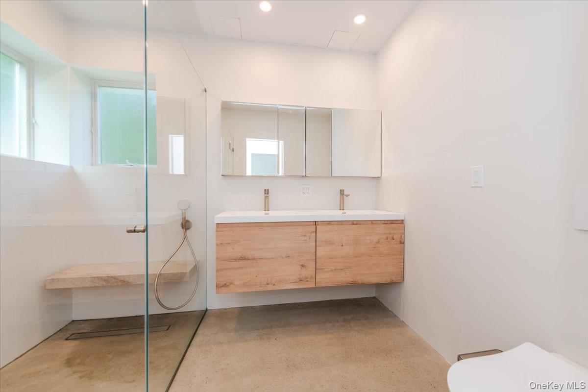 2105 Bay Boulevard Property Photo 17