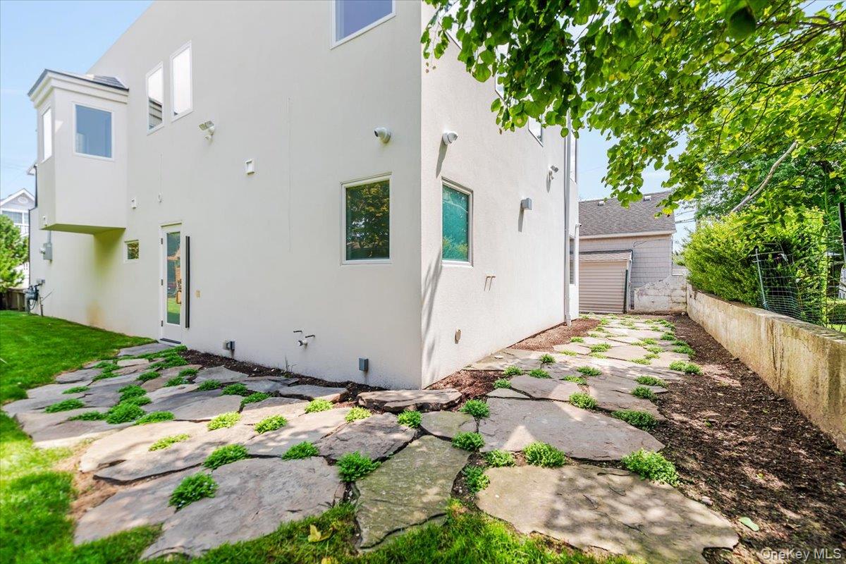 2105 Bay Boulevard Property Photo 29