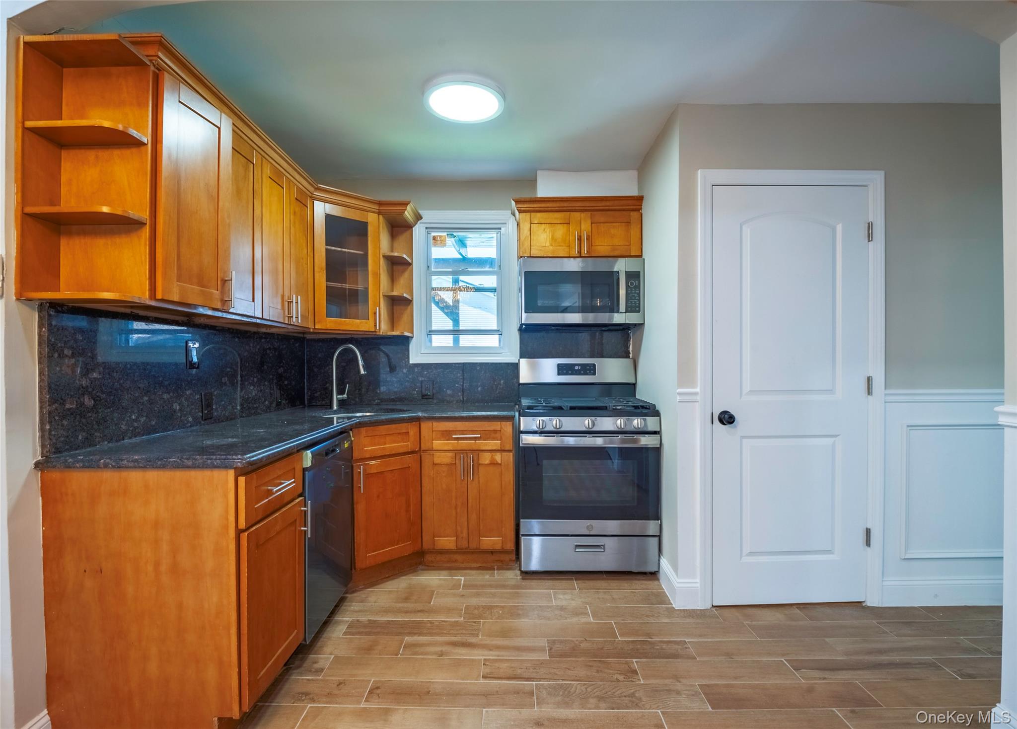 459 Roquette Avenue Property Photo 4