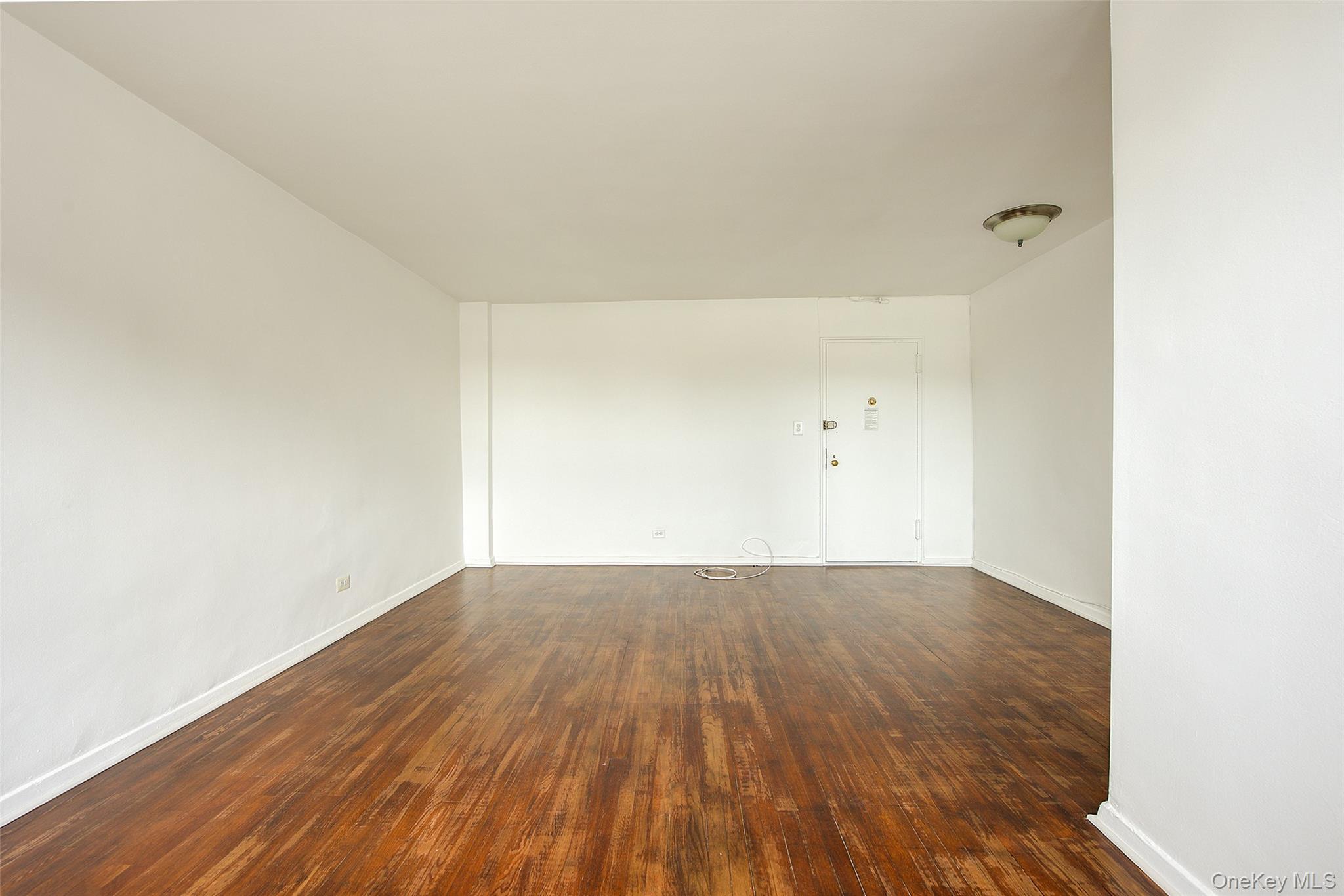 63-45 Saunders Street 6h Property Photo 3