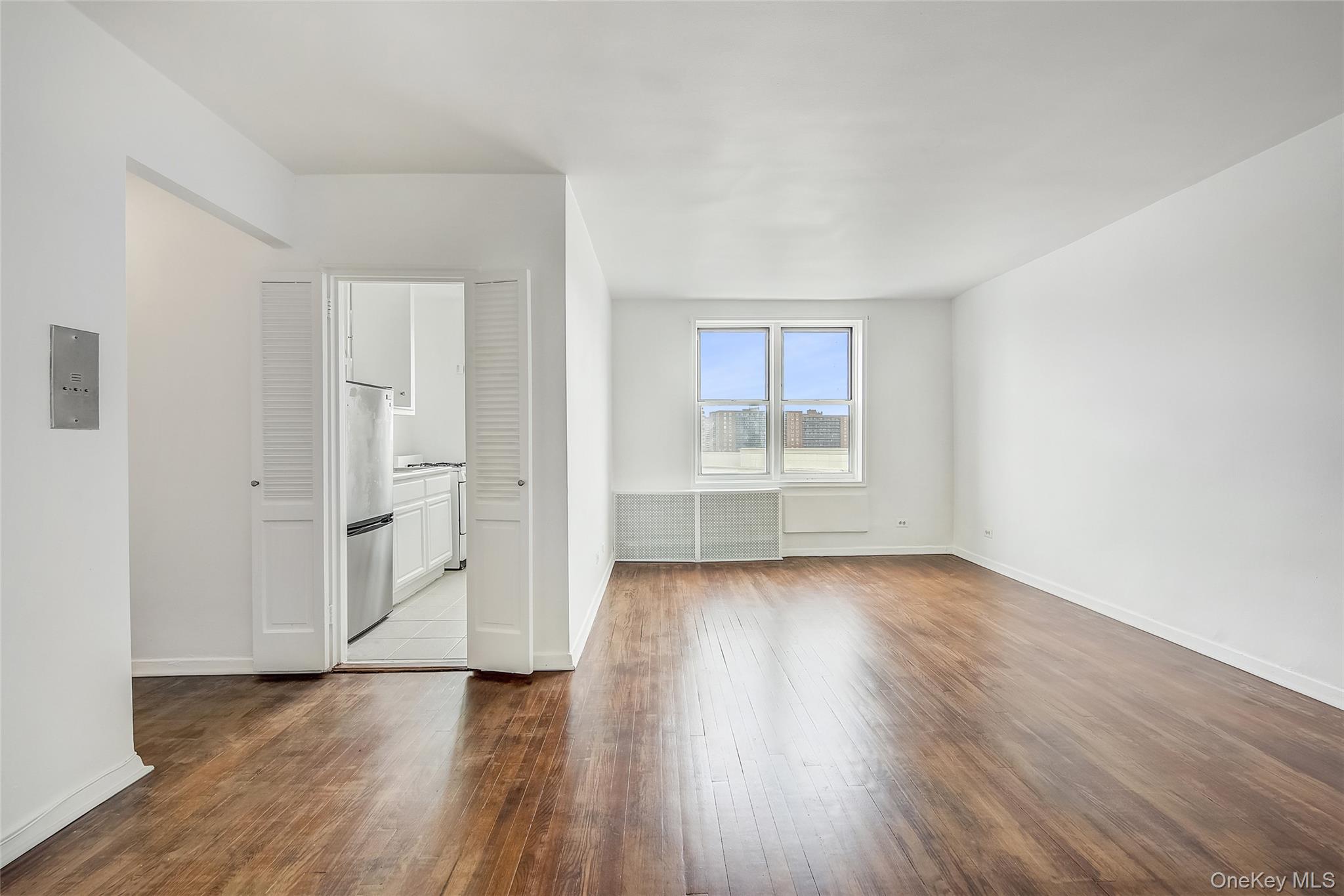 63-45 Saunders Street 6h Property Photo 5