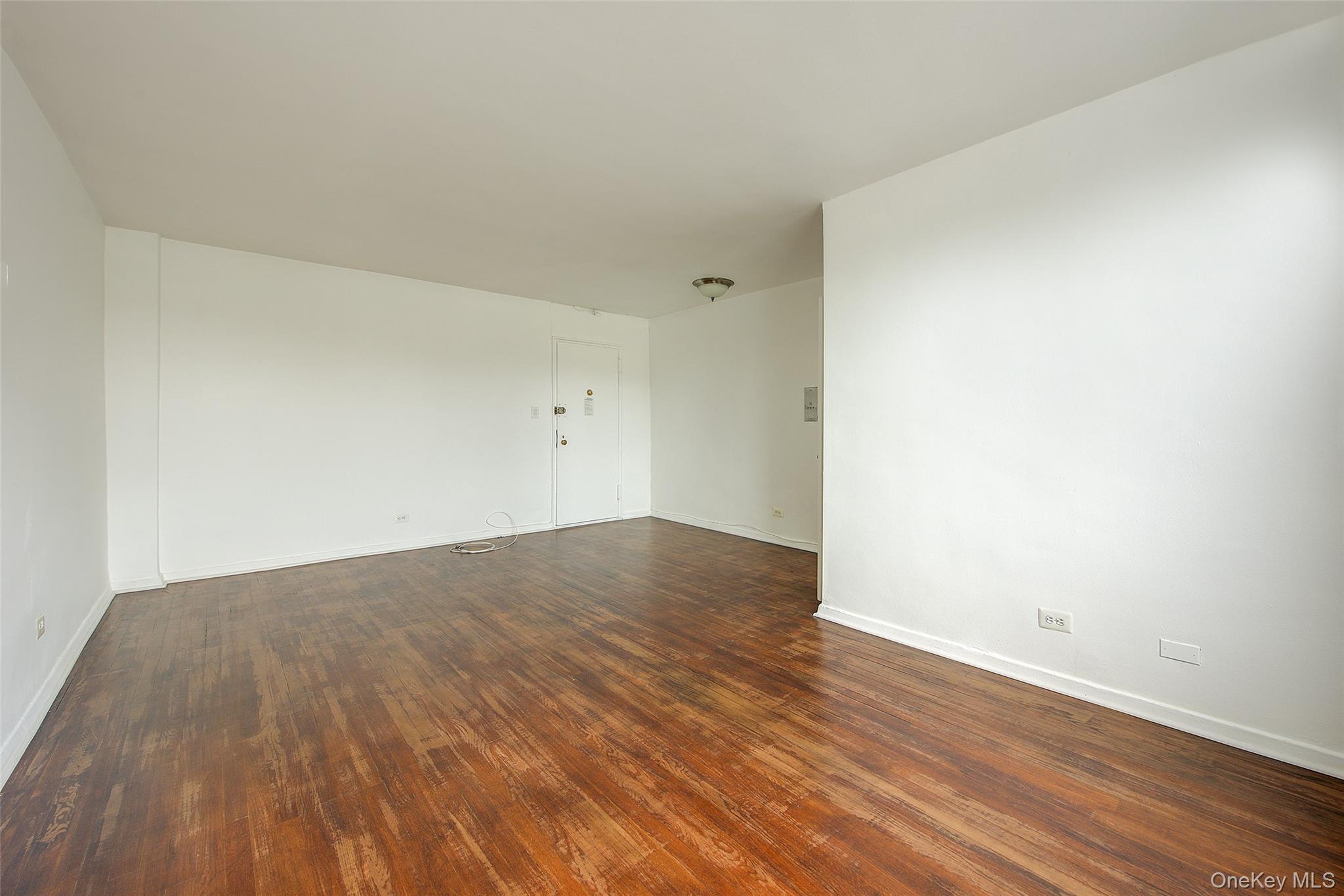 63-45 Saunders Street 6h Property Photo 7