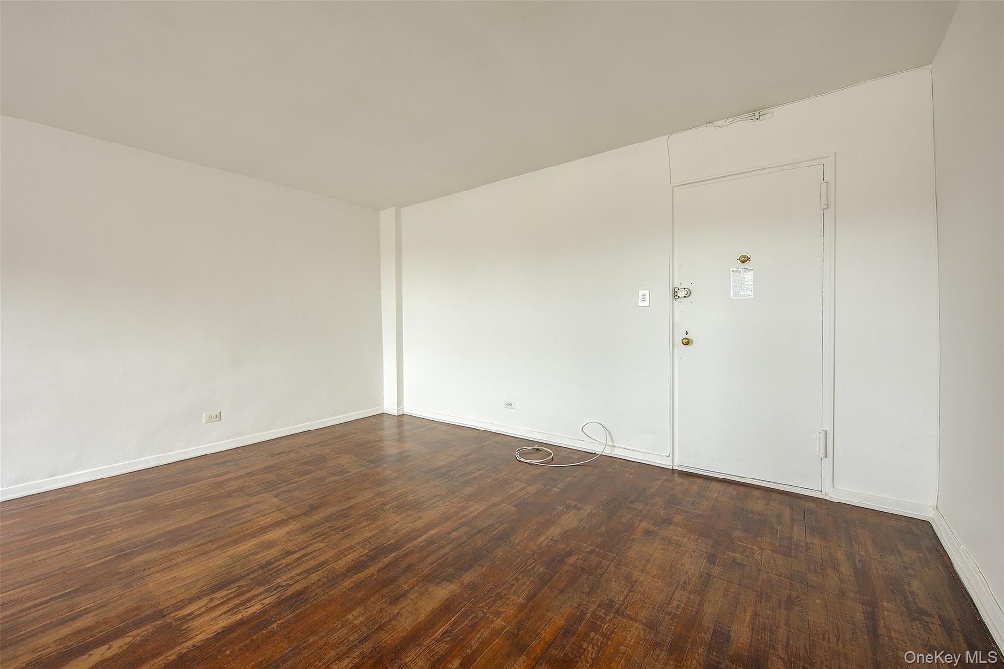 63-45 Saunders Street 6h Property Photo 8
