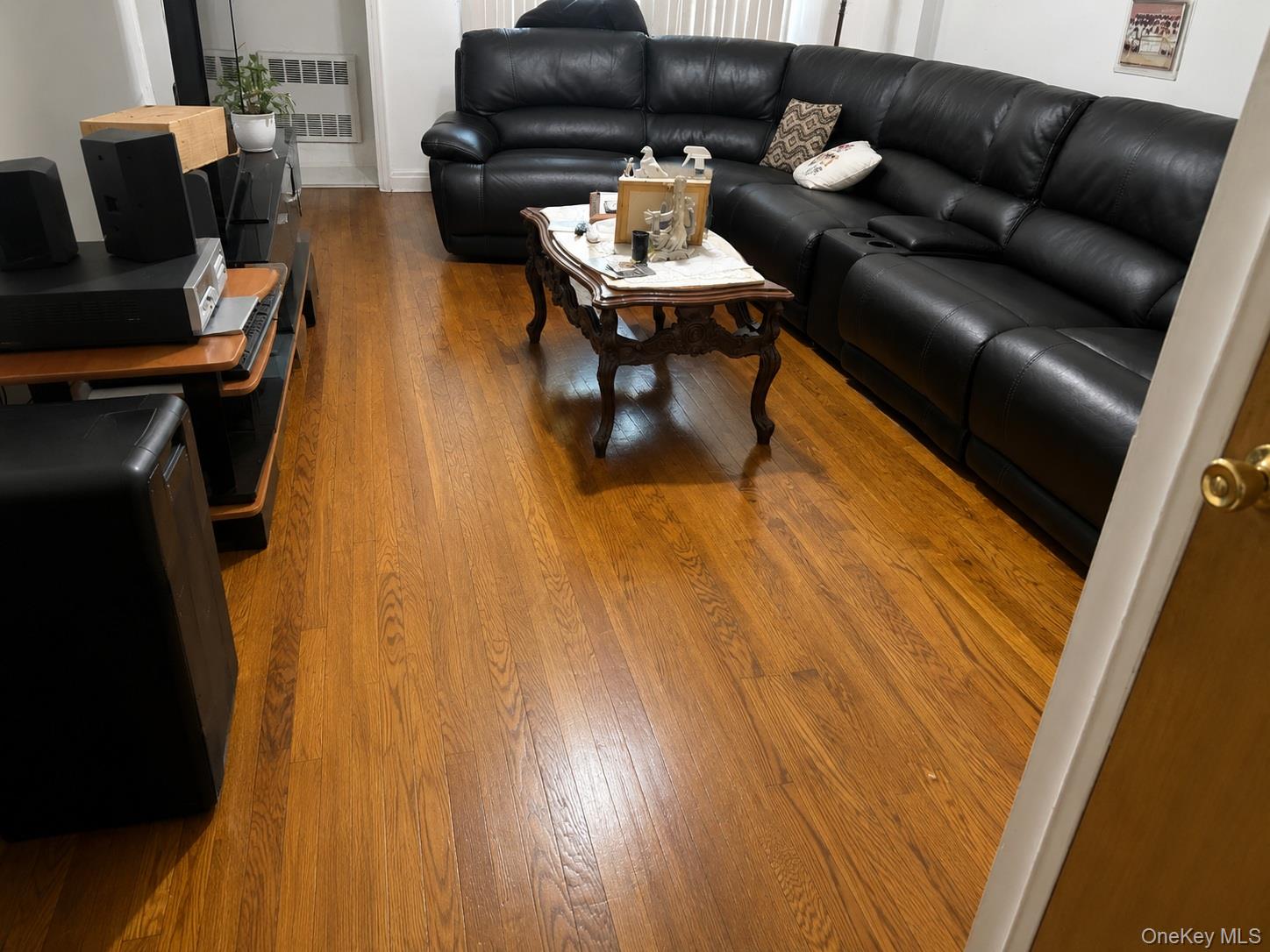 1278 E 53rd Street Property Photo 3
