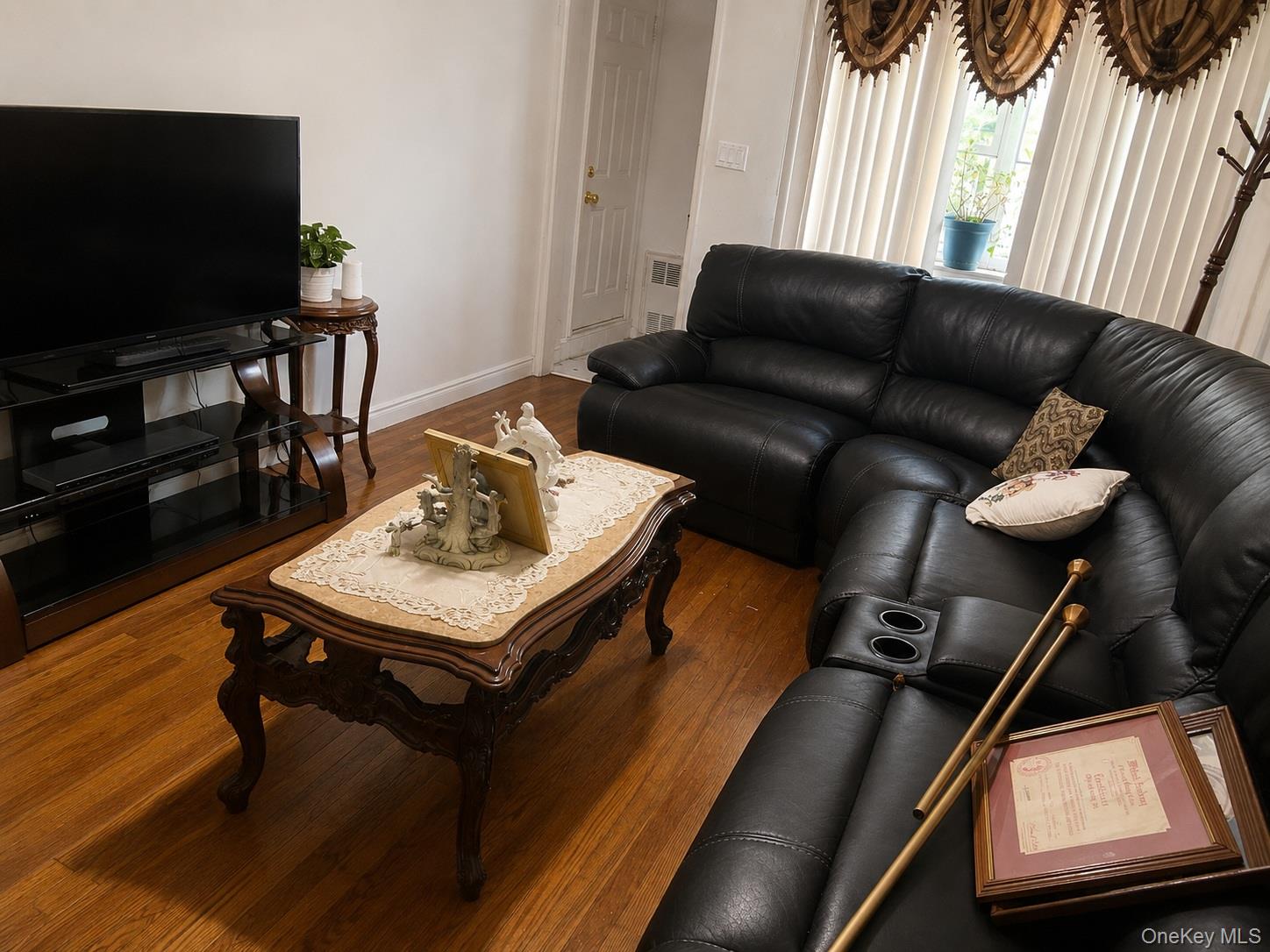 1278 E 53rd Street Property Photo 5