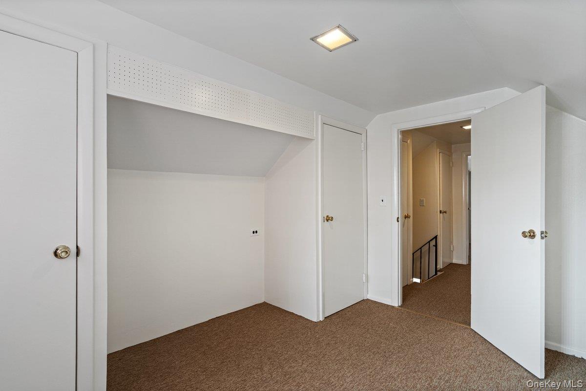 14586 8th Avenue Property Photo 11
