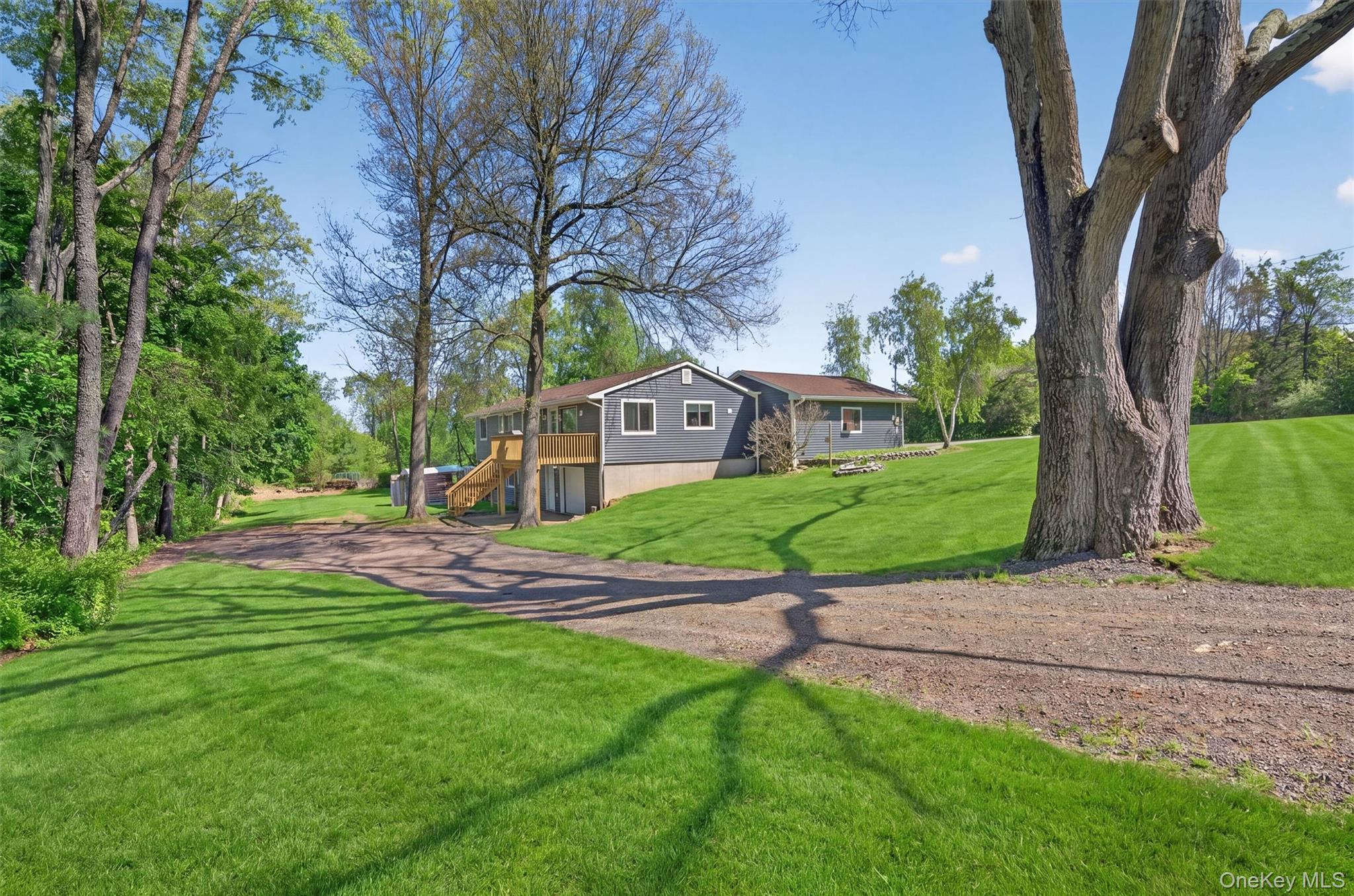 1 Harvest Circle Property Photo 2