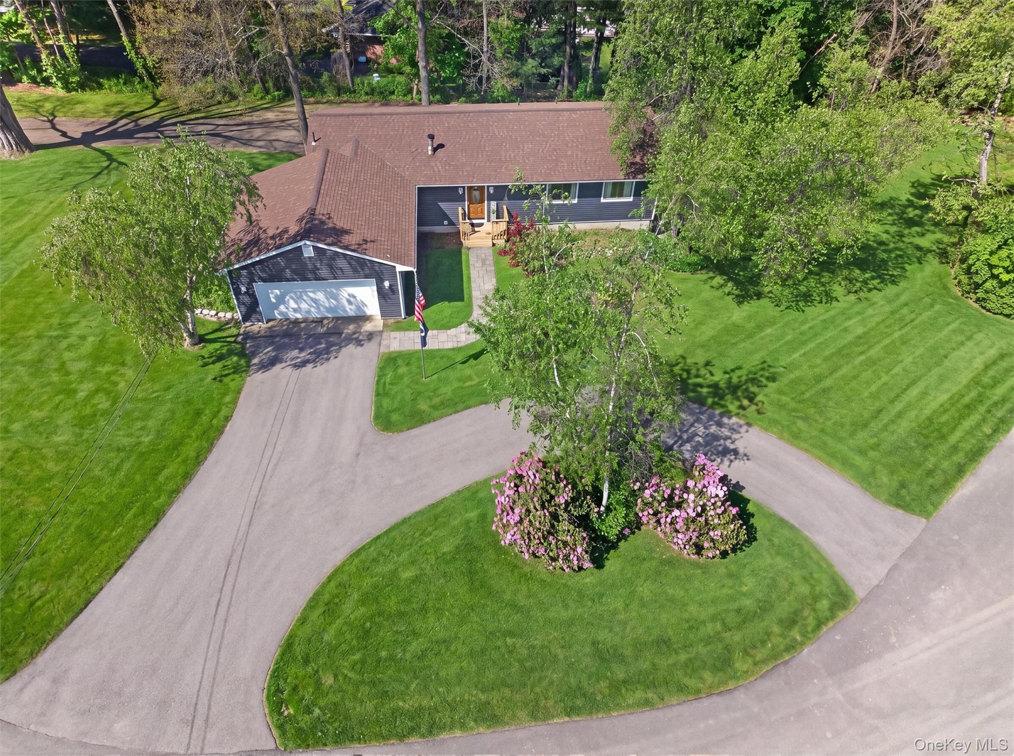 1 Harvest Circle Property Photo 5