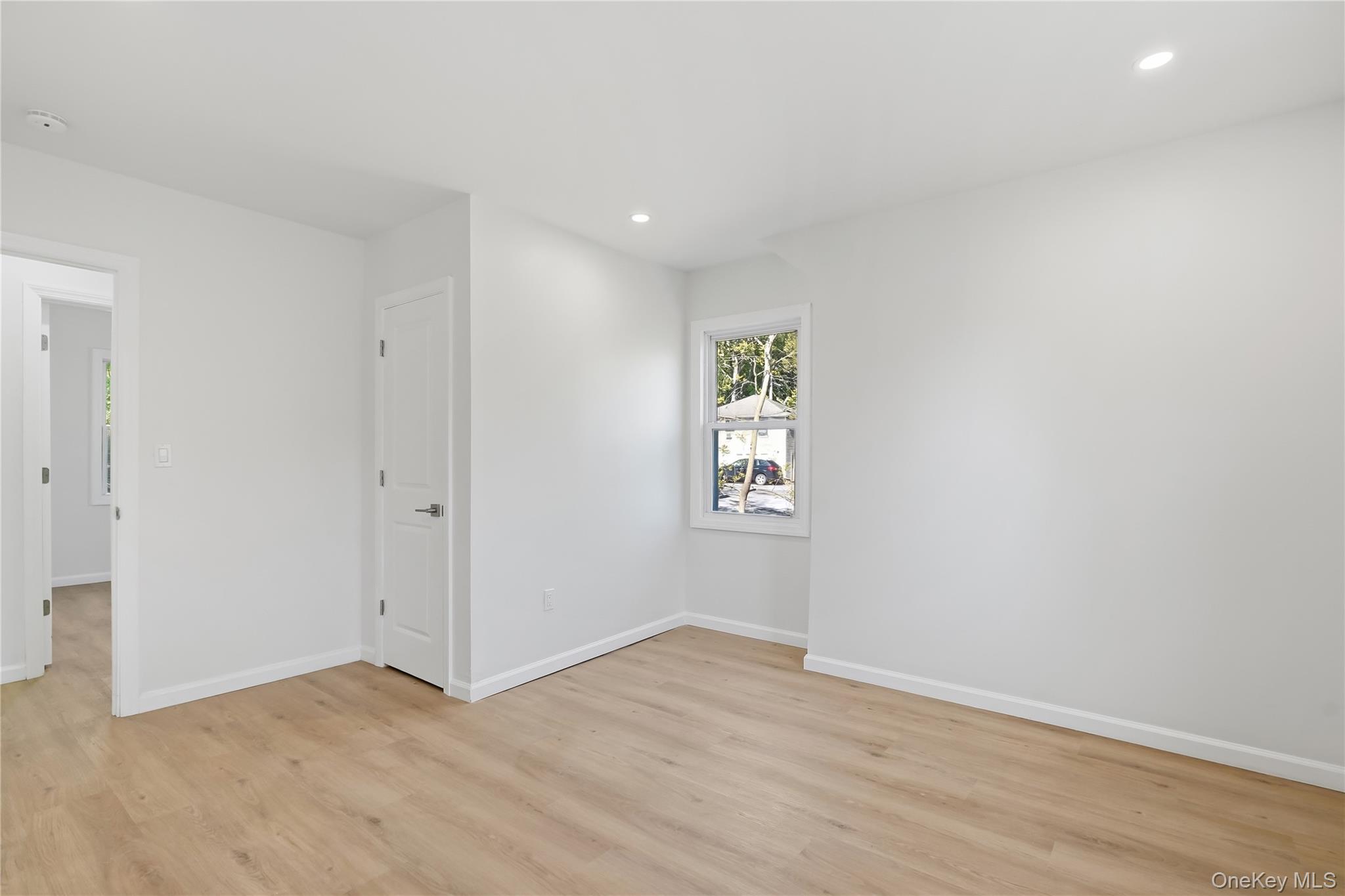 24 Summit Avenue Property Photo 24