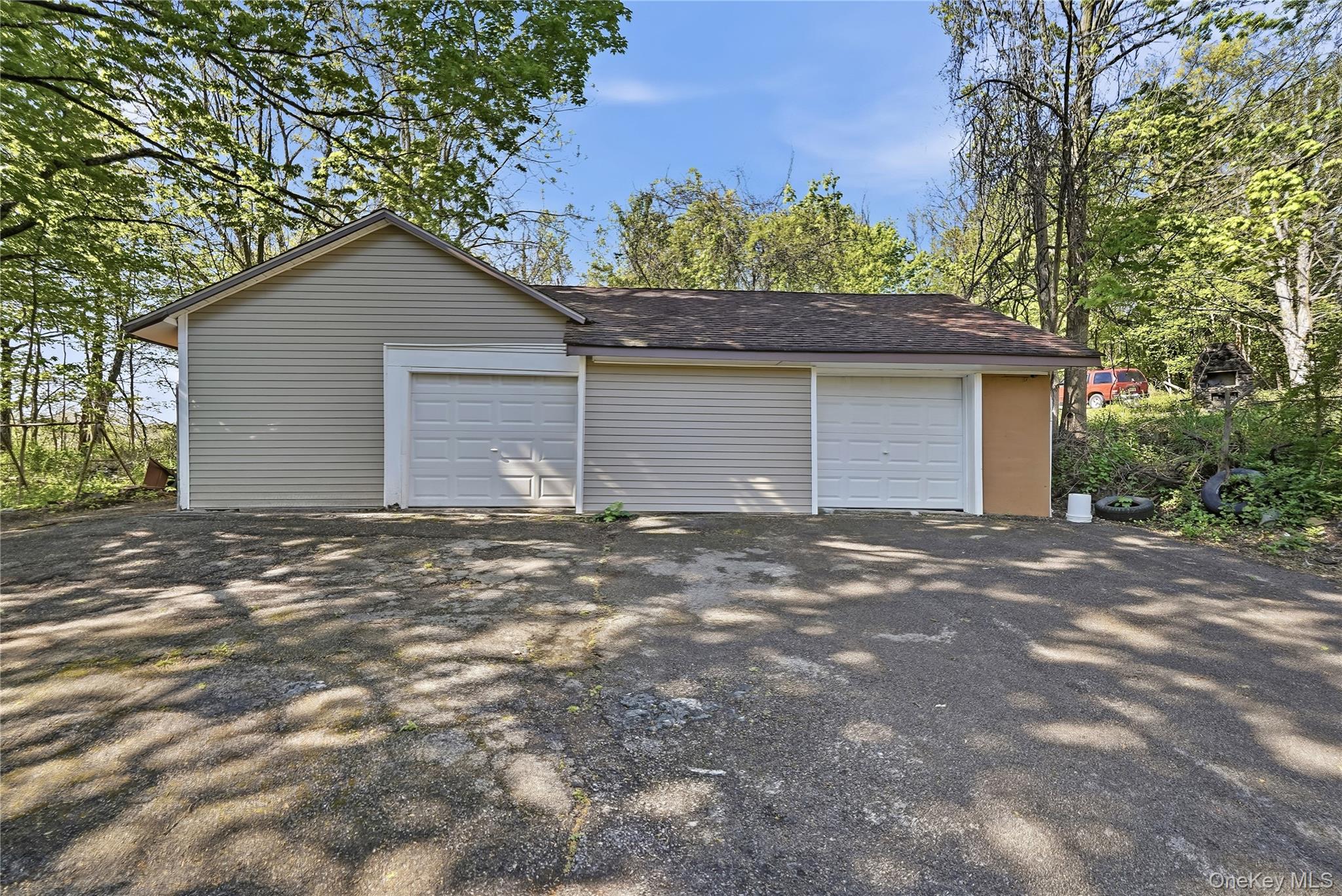 24 Summit Avenue Property Photo 34