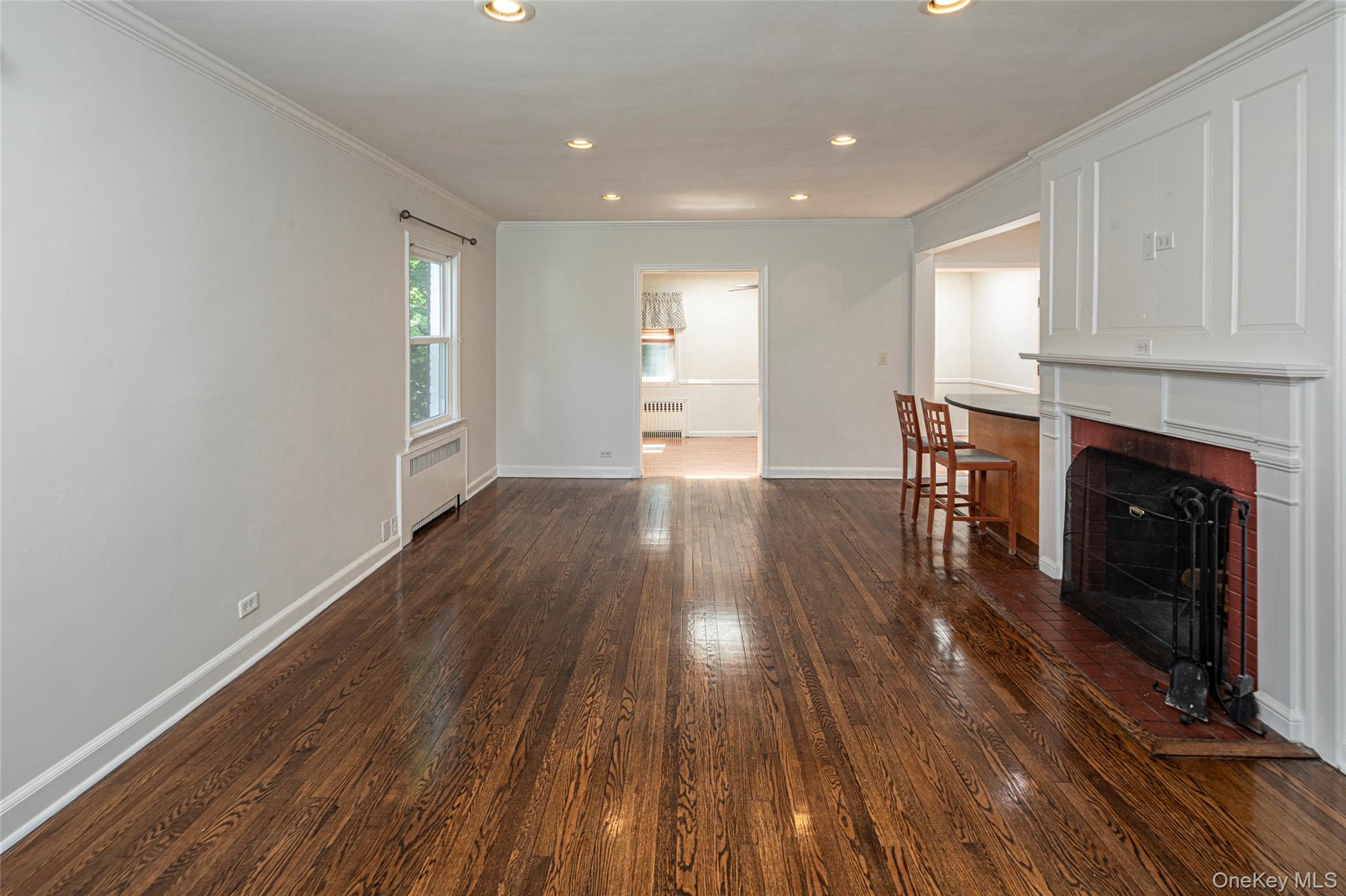 271 Read Avenue Property Photo 4
