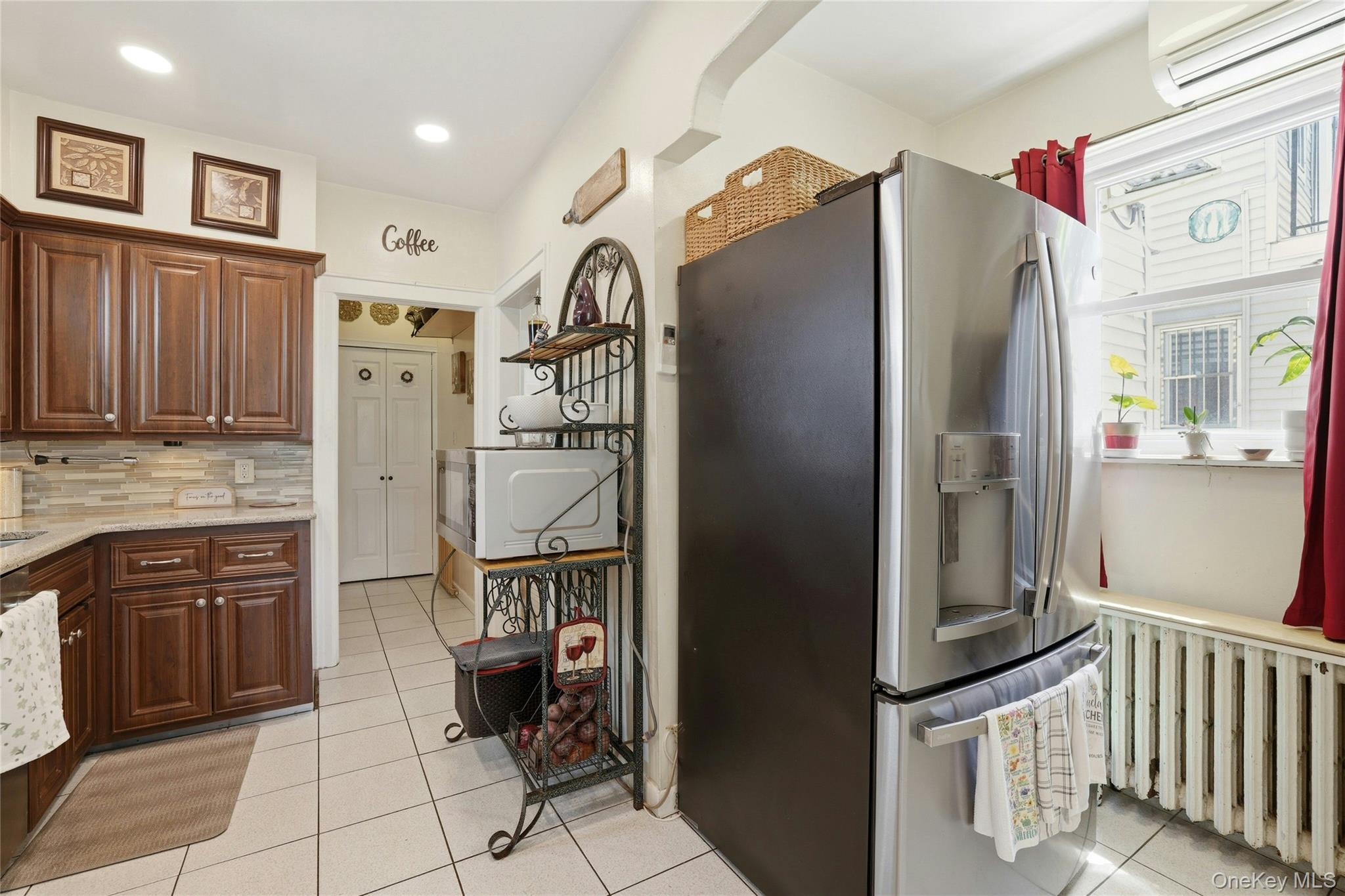 4838 207th Street Property Photo 9