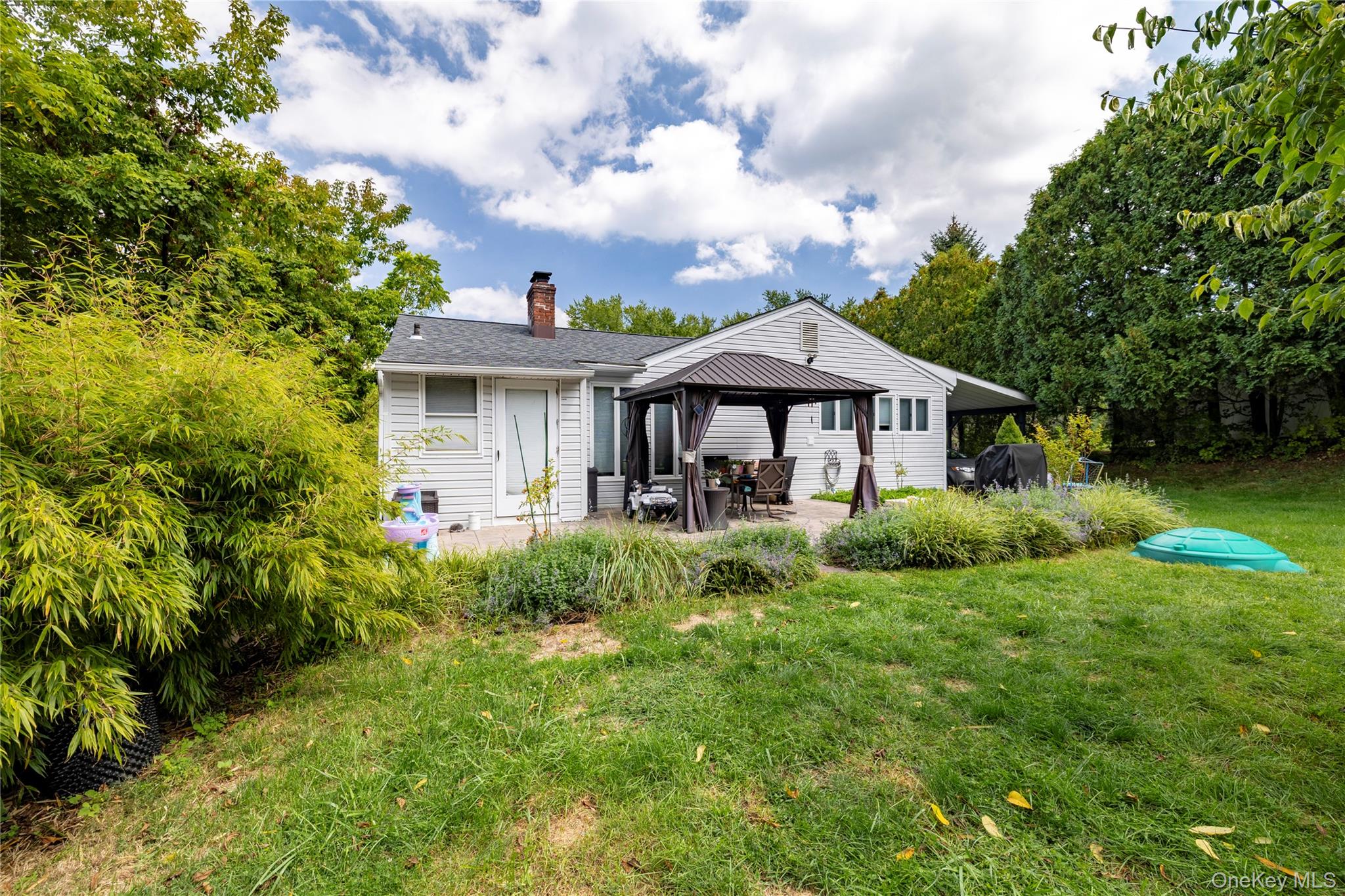 281 Orchard Drive Property Photo 4