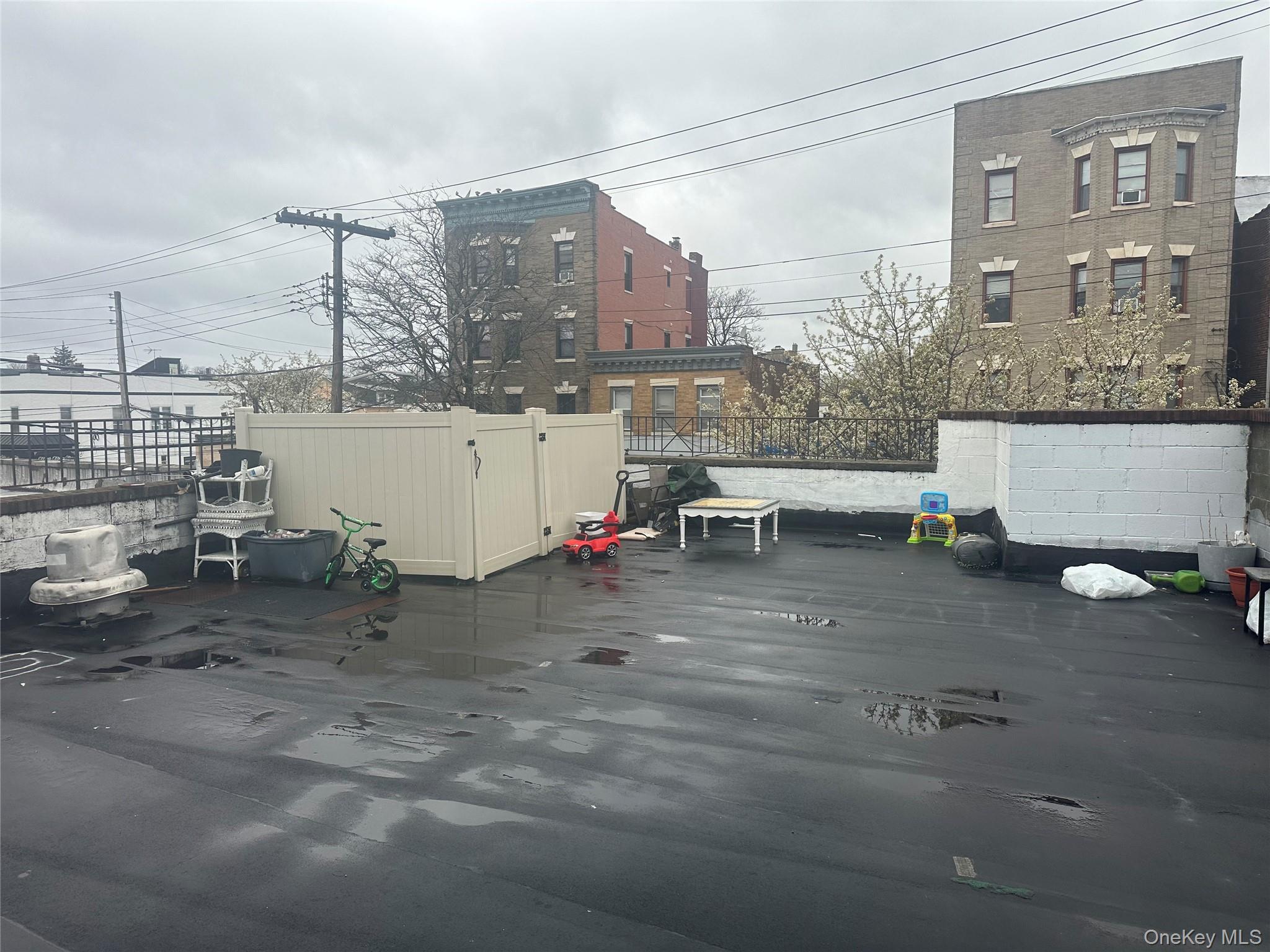 94 Union Avenue Property Photo 10