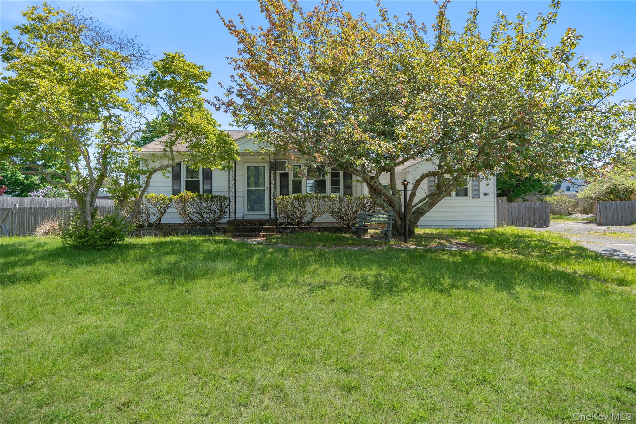 115 Chapel Avenue Property Photo 1