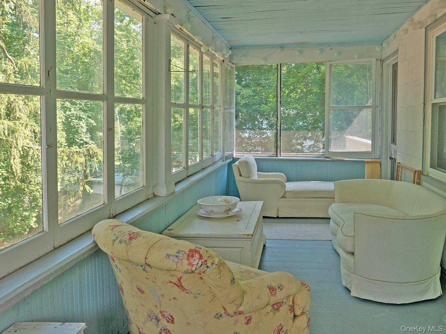 2884 Atlantic Avenue Property Photo 3
