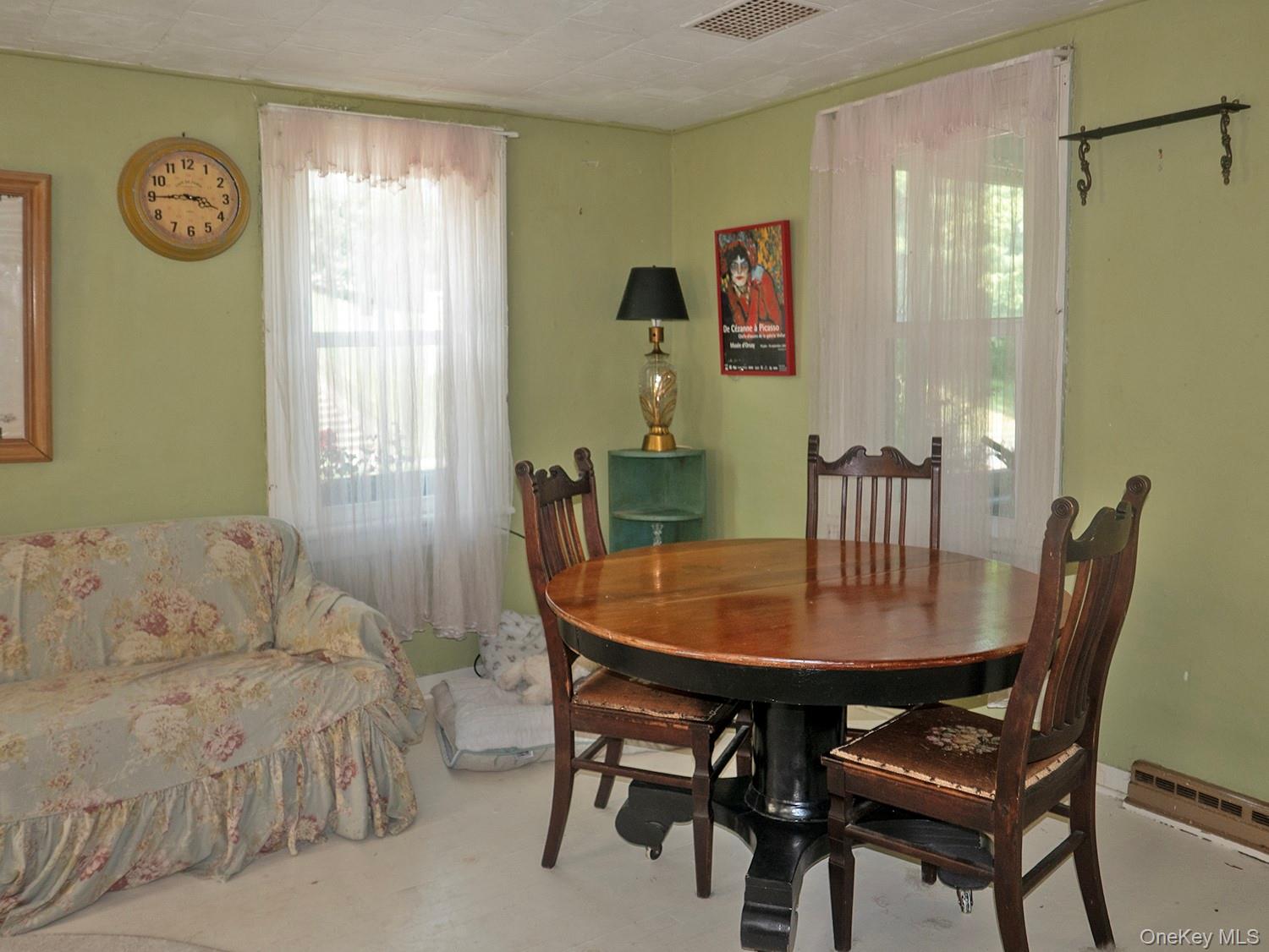 2884 Atlantic Avenue Property Photo 5