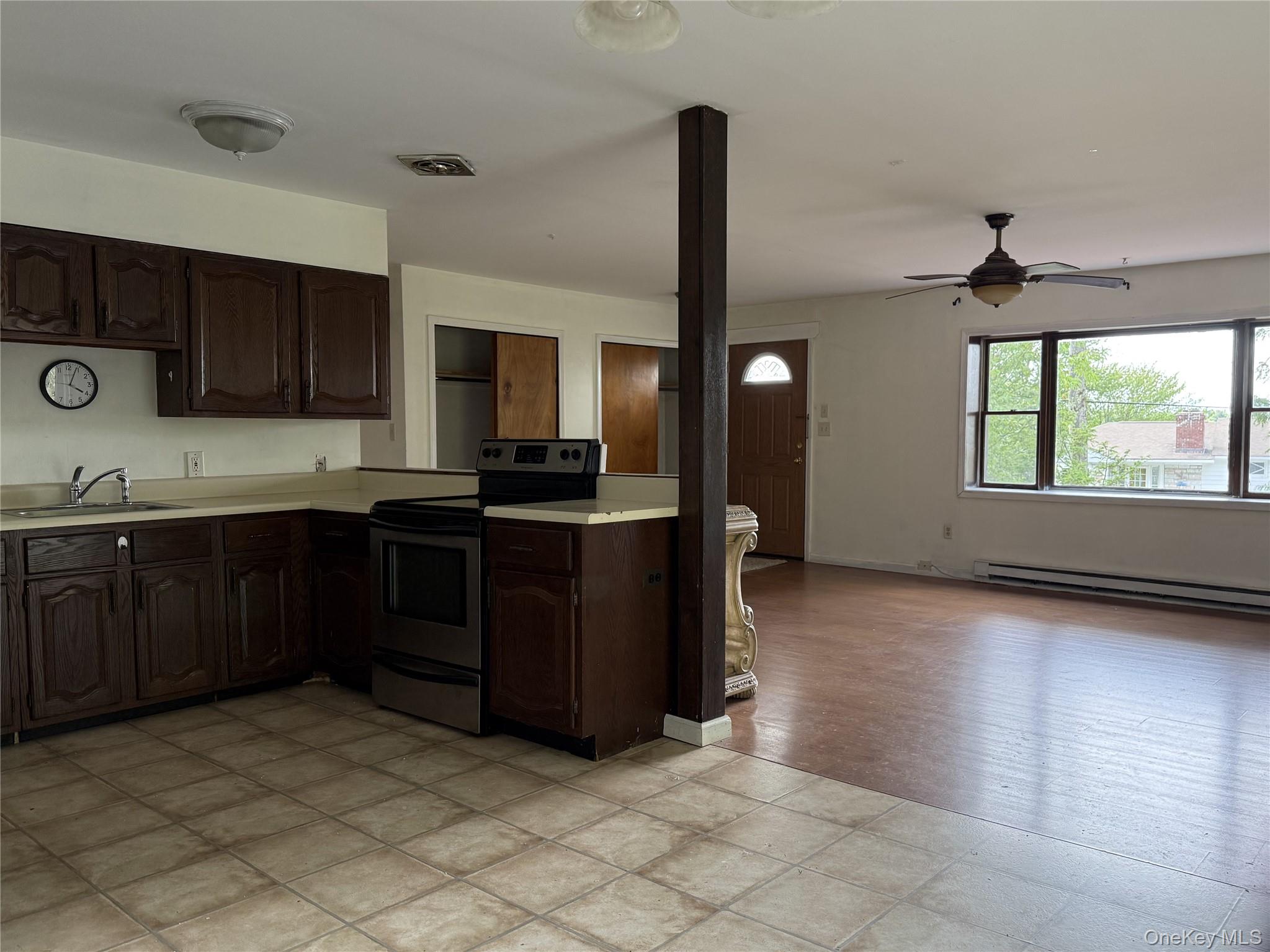 1002095 Property Photo 5