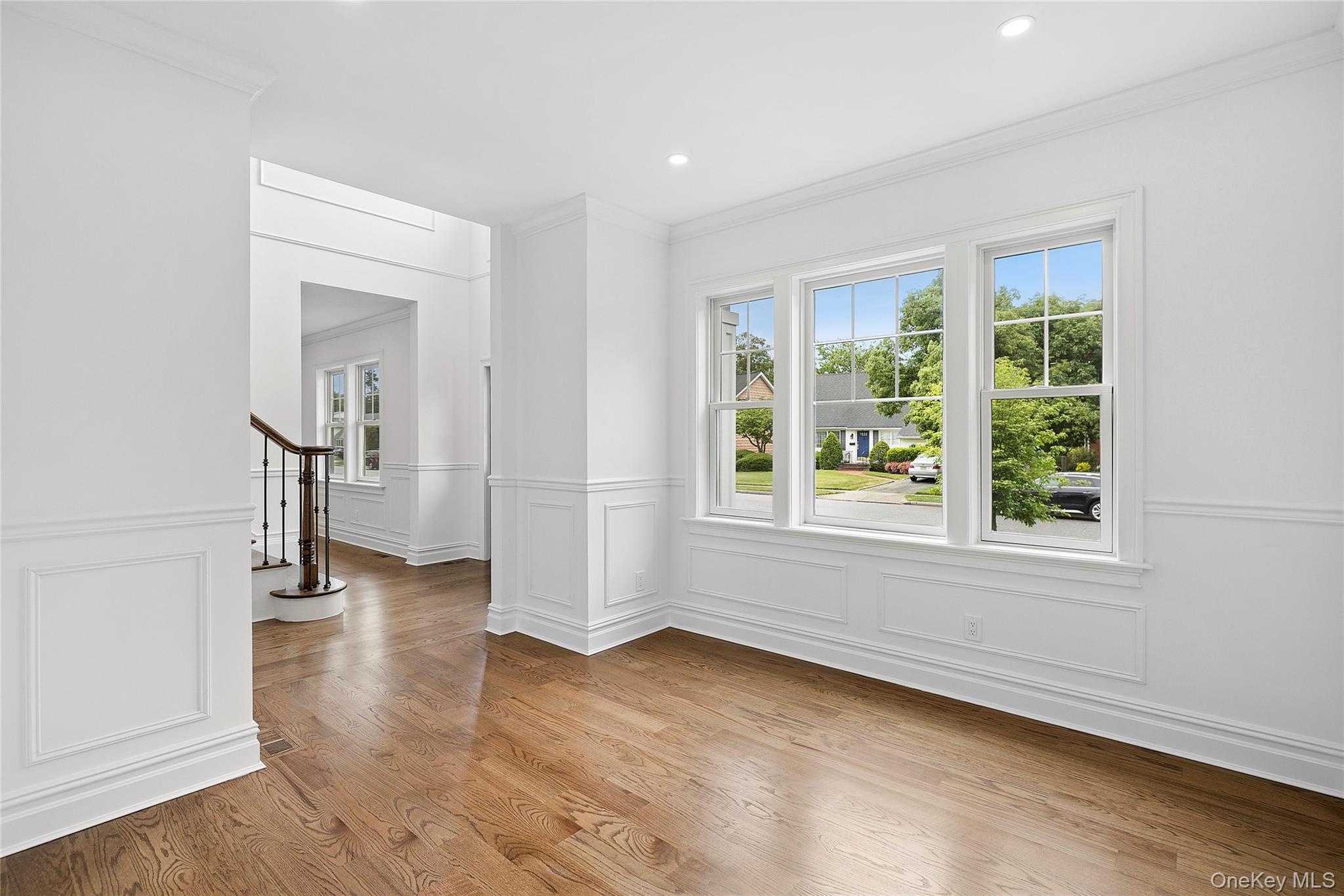 159 Lincoln Street Property Photo 6