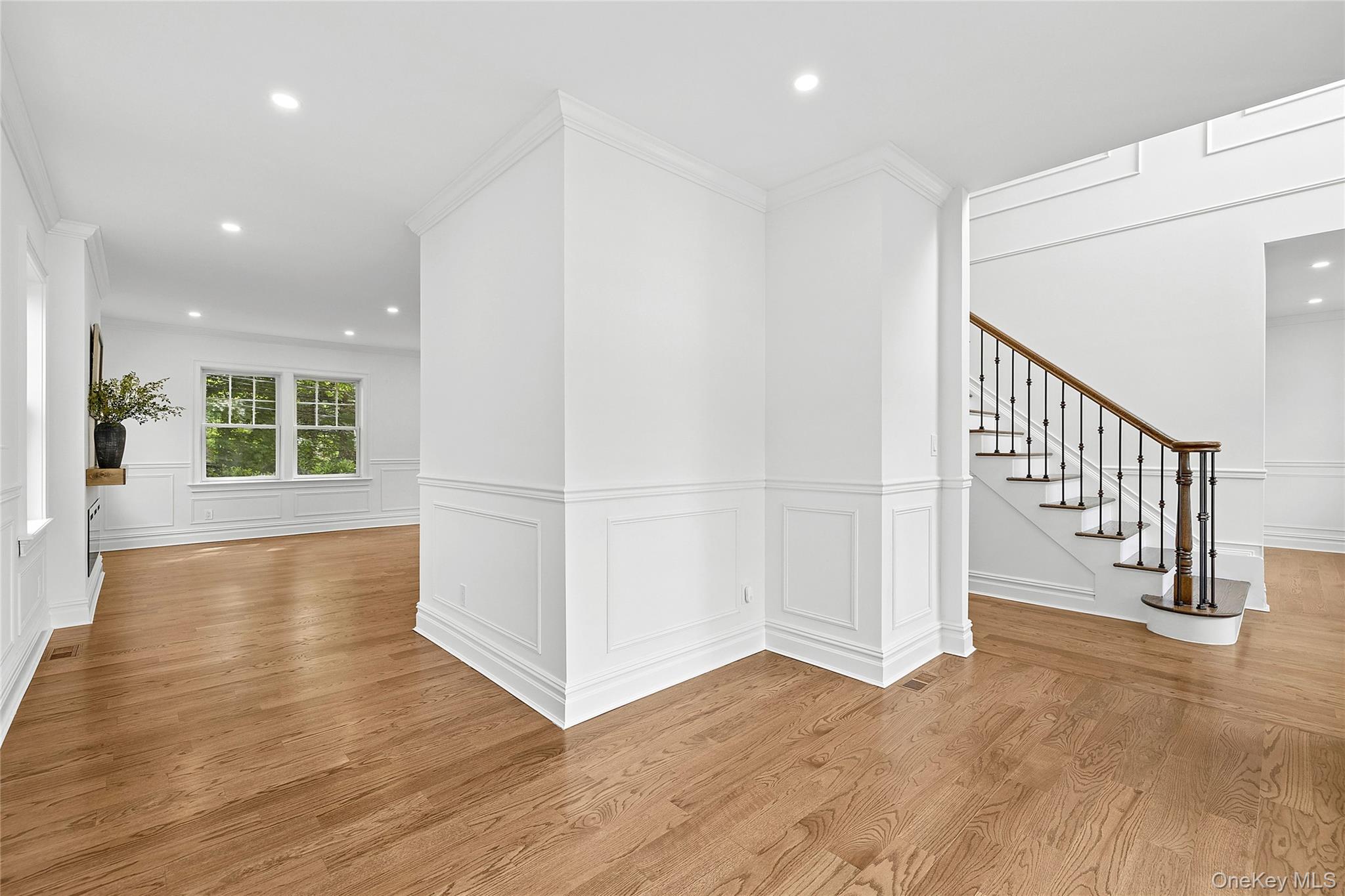 159 Lincoln Street Property Photo 7
