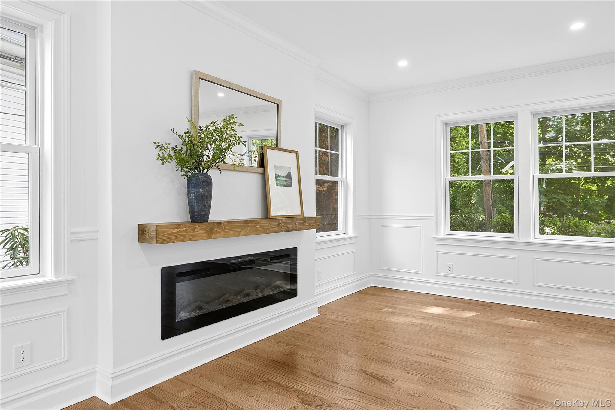 159 Lincoln Street Property Photo 13