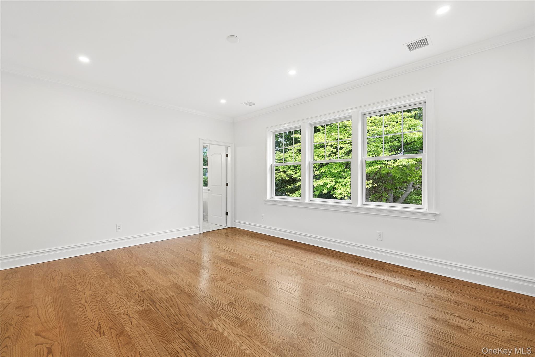 159 Lincoln Street Property Photo 17